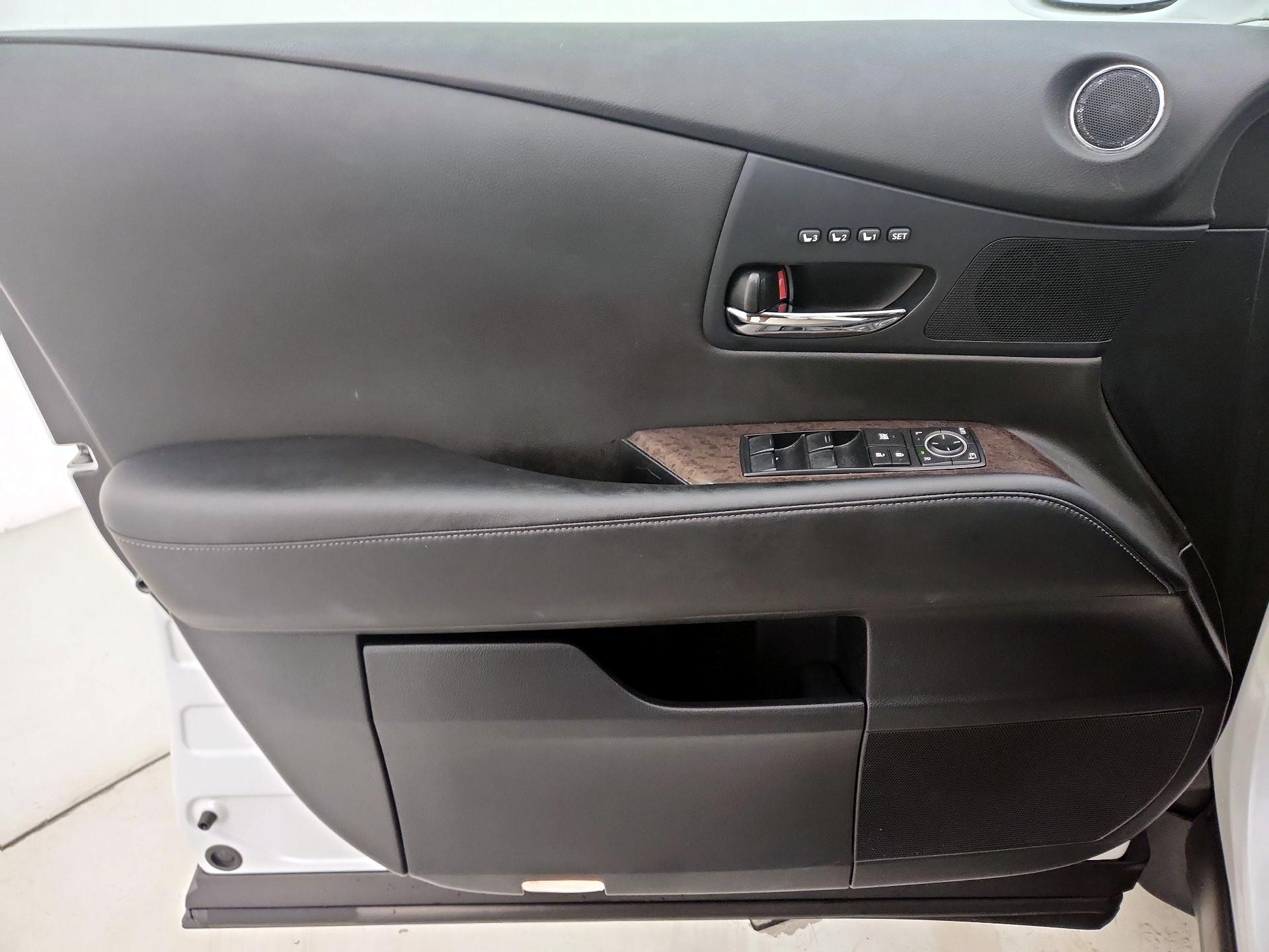 Thumbnail: 2015 Lexus RX - 12