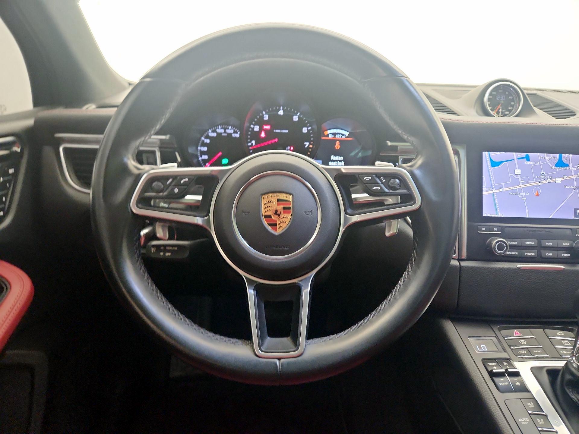 Thumbnail: 2018 Porsche Macan - 10