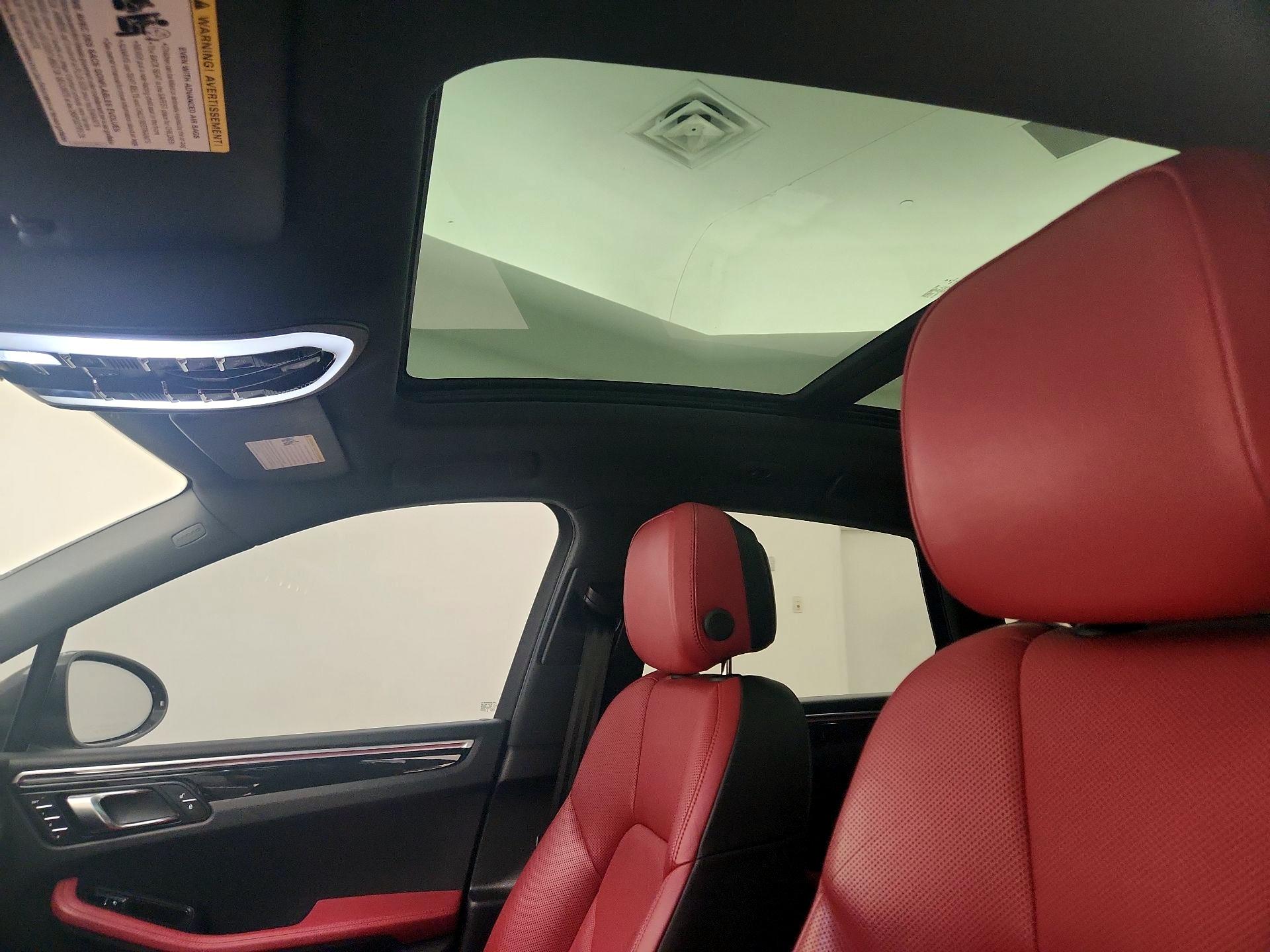 Thumbnail: 2018 Porsche Macan - 20