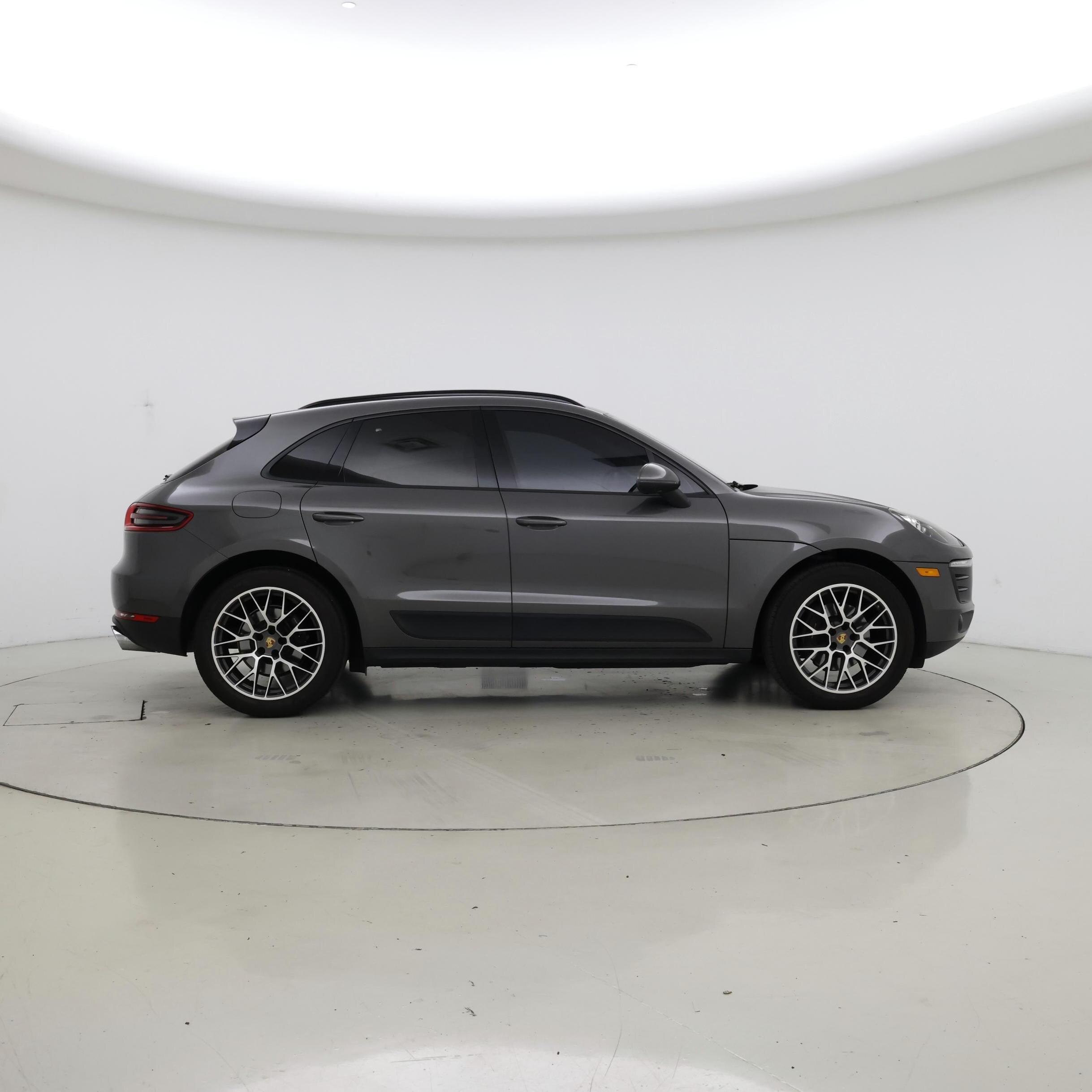 Thumbnail: 2018 Porsche Macan - 7