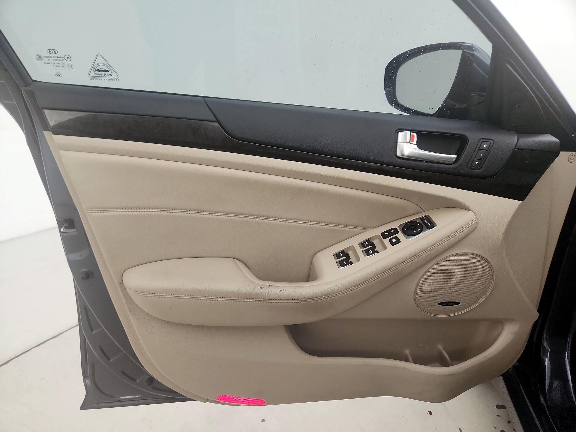 Thumbnail: 2014 Kia Cadenza - 12