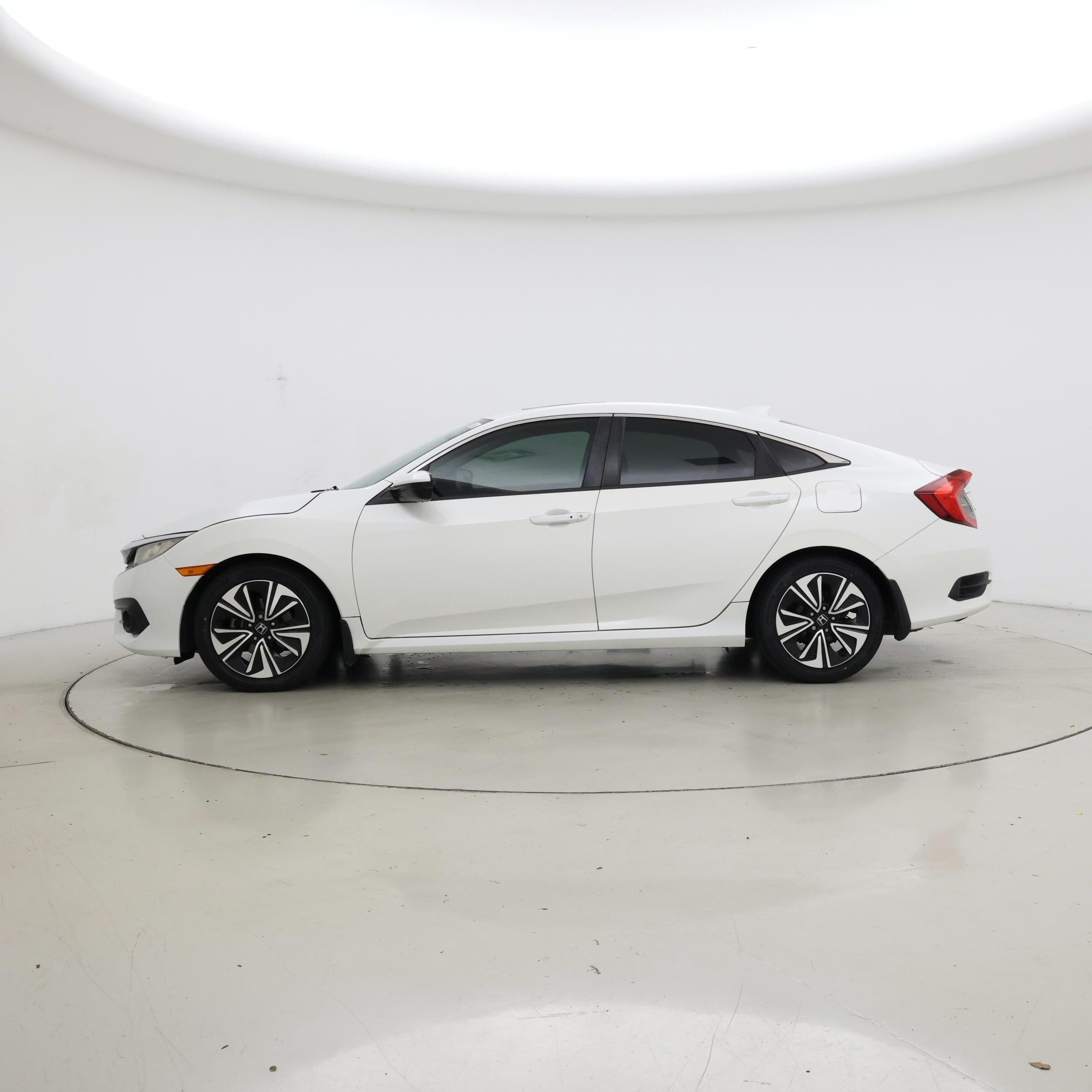 Thumbnail: 2017 Honda Civic - 3