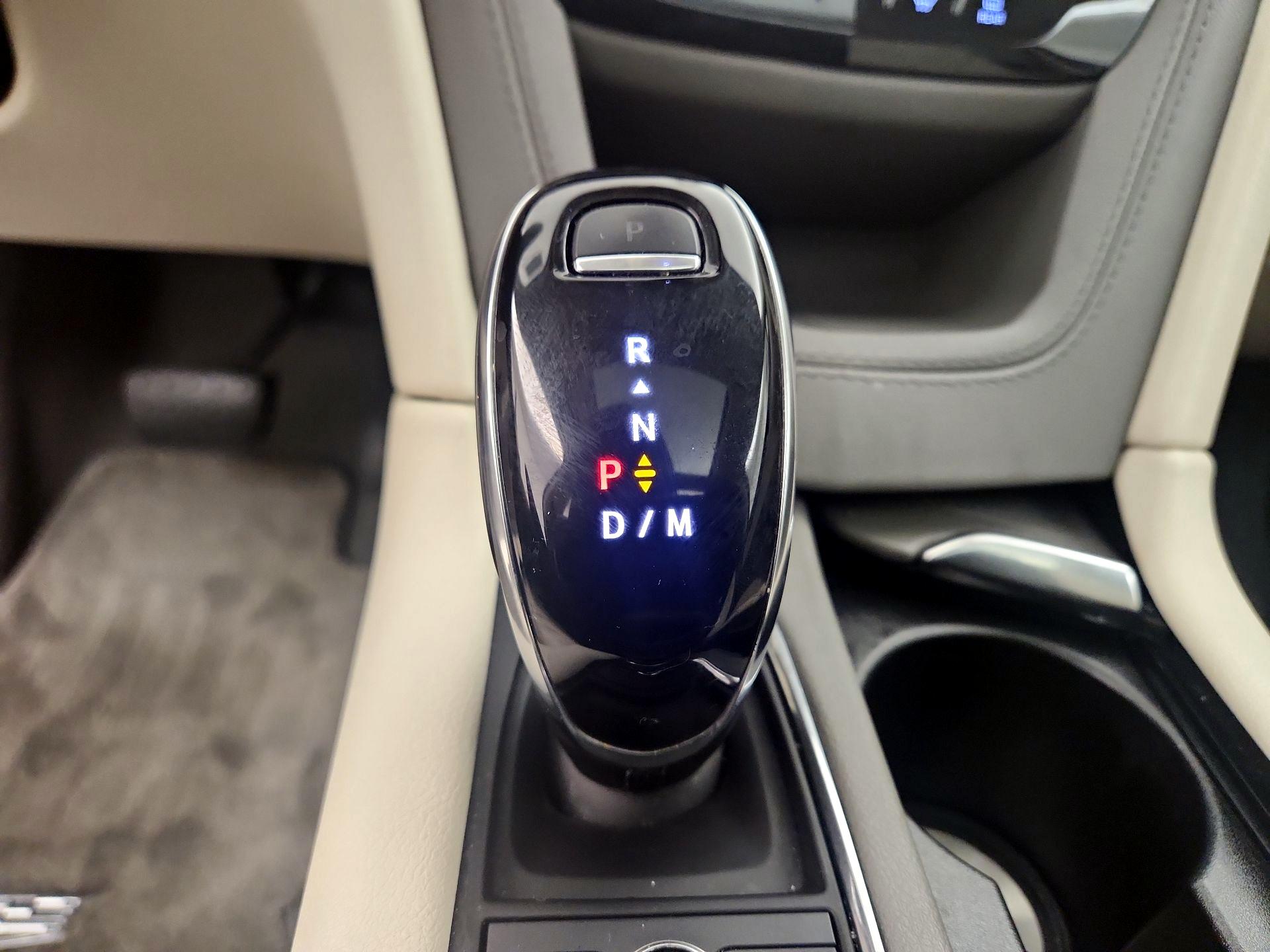 Thumbnail: 2020 Cadillac XT6 - 18
