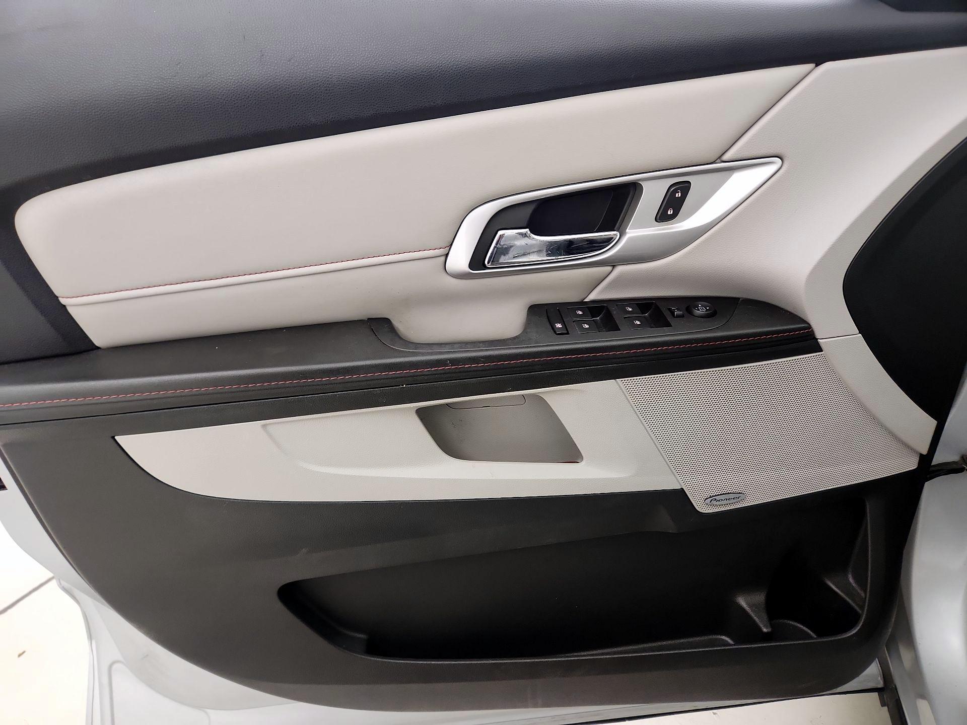 Thumbnail: 2015 GMC Terrain - 12