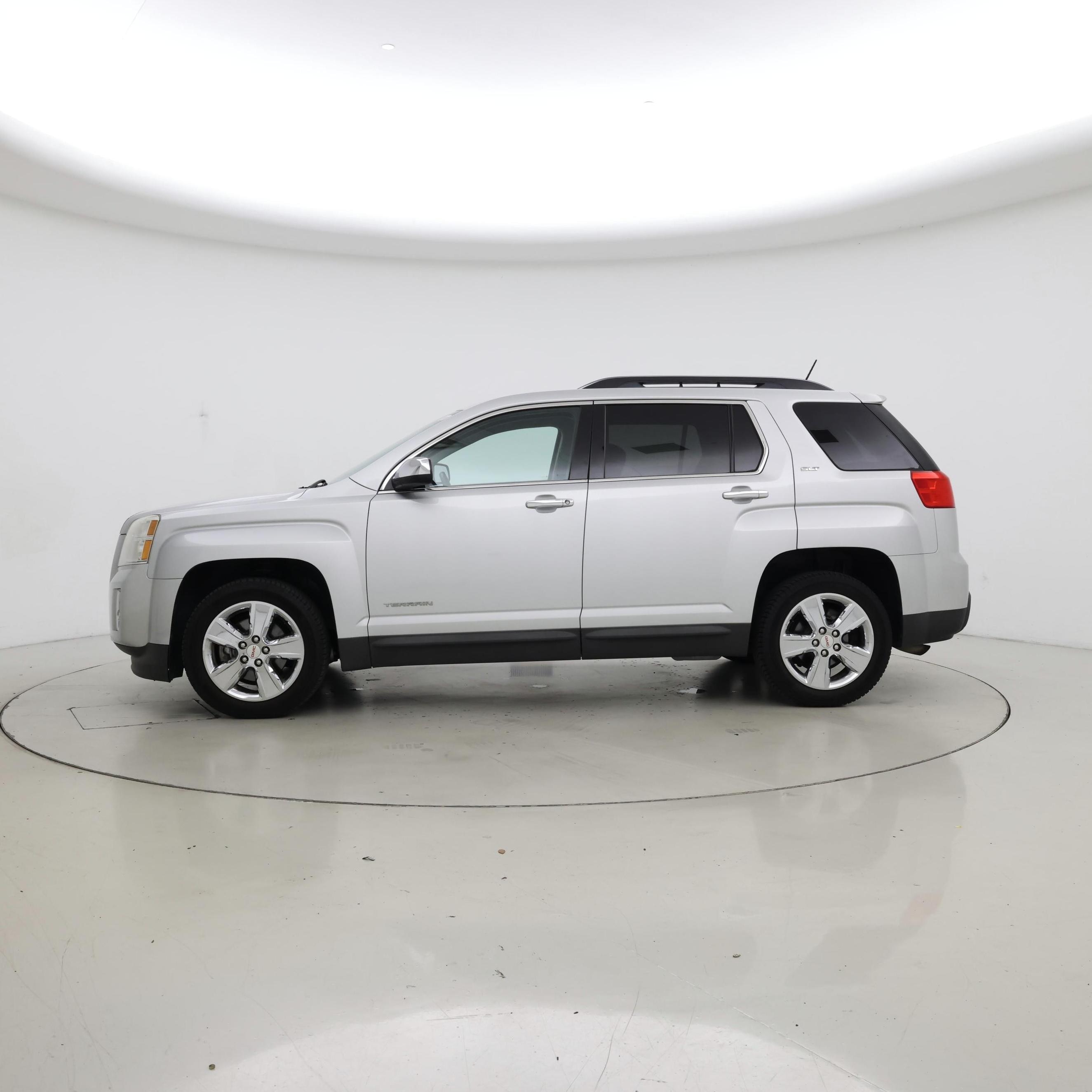 Thumbnail: 2015 GMC Terrain - 3