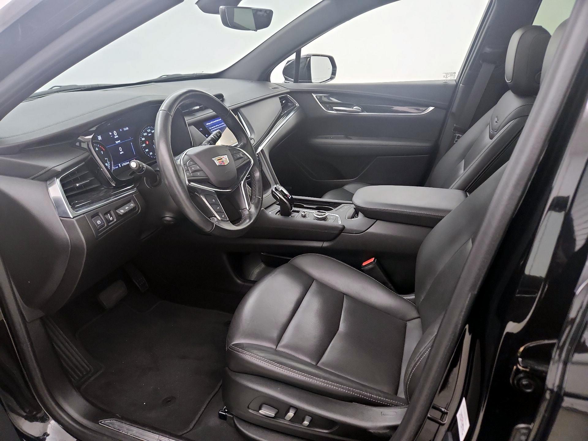 Thumbnail: 2021 Cadillac XT5 - 11