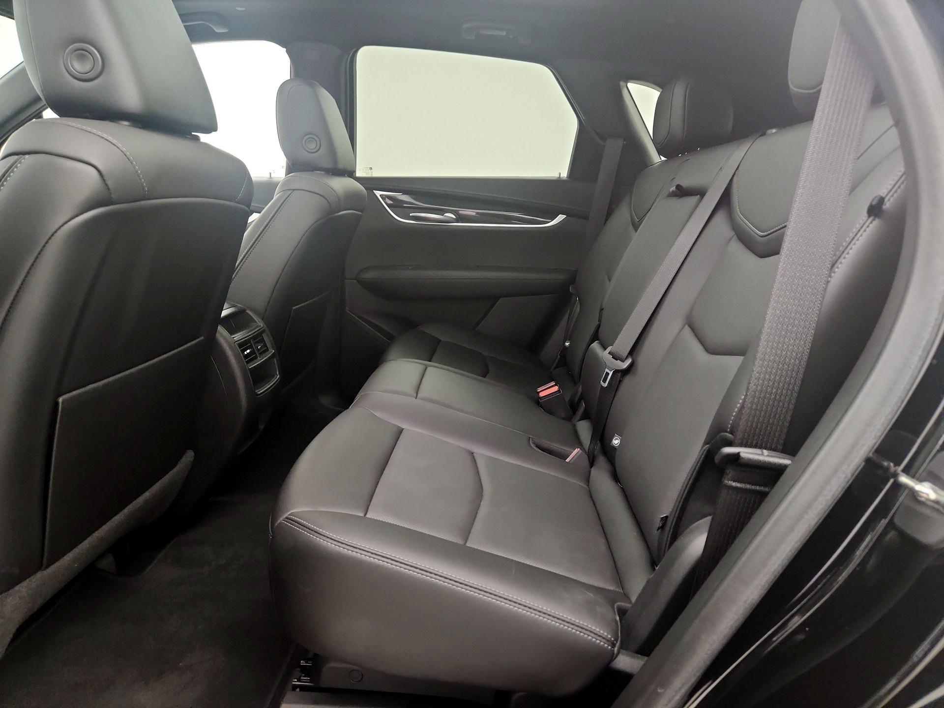 Thumbnail: 2021 Cadillac XT5 - 20