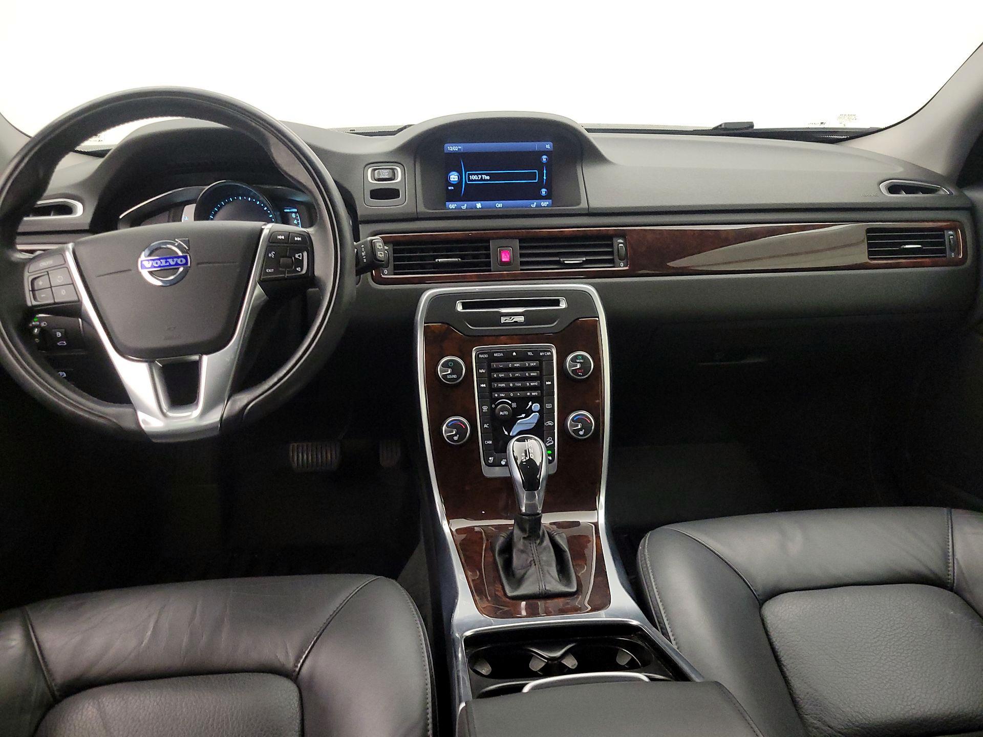 Thumbnail: 2015 Volvo XC70 - 9