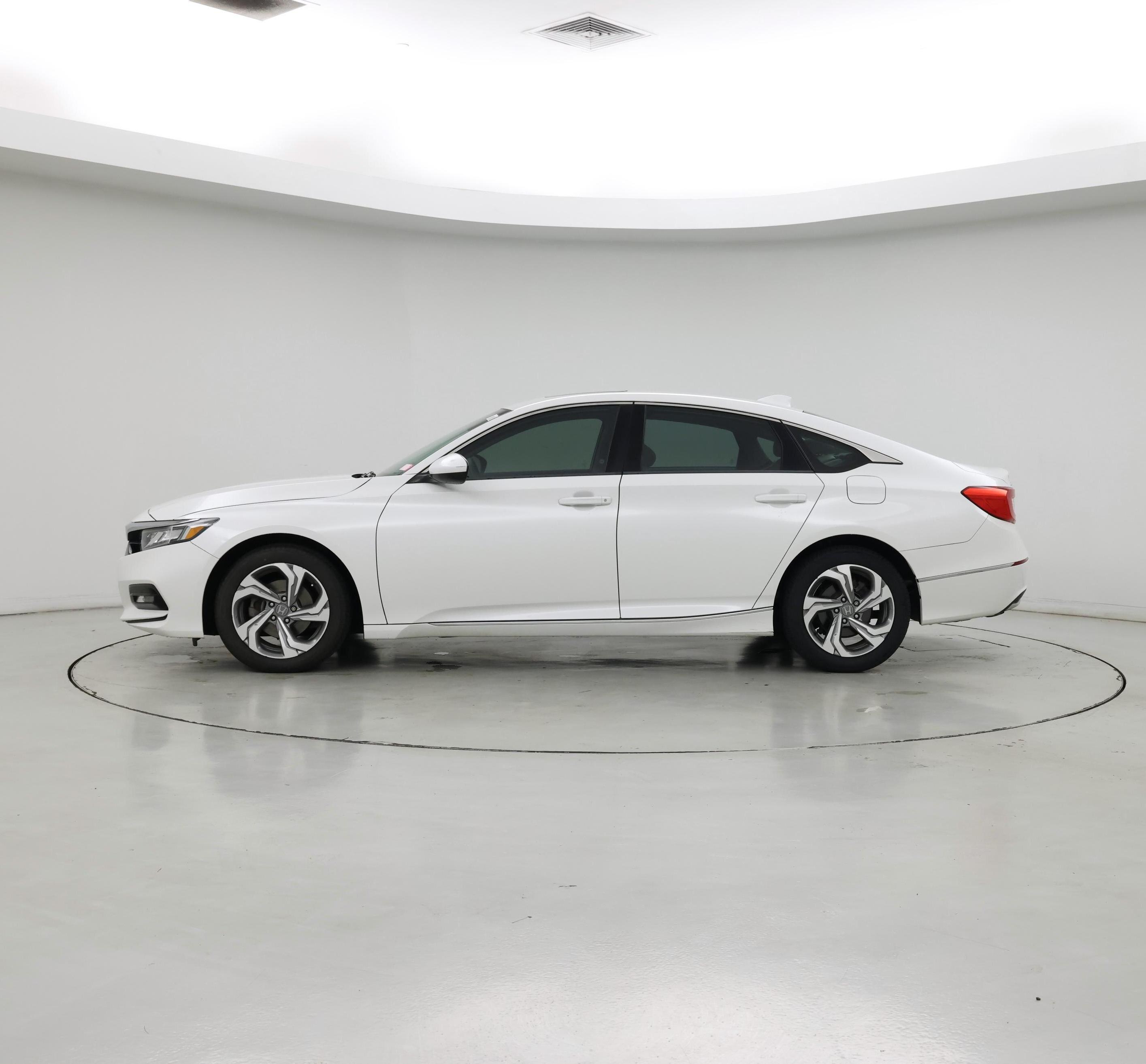 Thumbnail: 2018 Honda Accord - 3