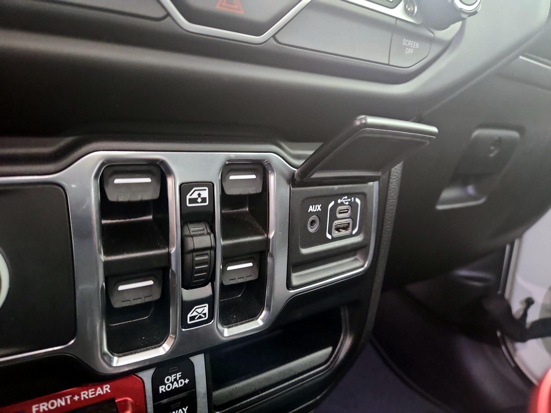 Thumbnail: 2023 Jeep Gladiator - 19