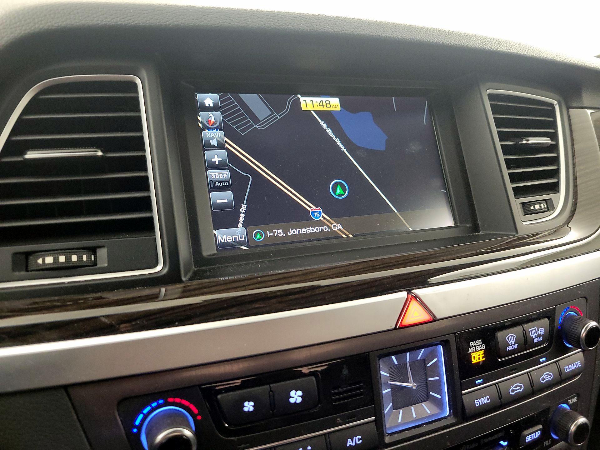 Thumbnail: 2015 Hyundai Genesis - 14