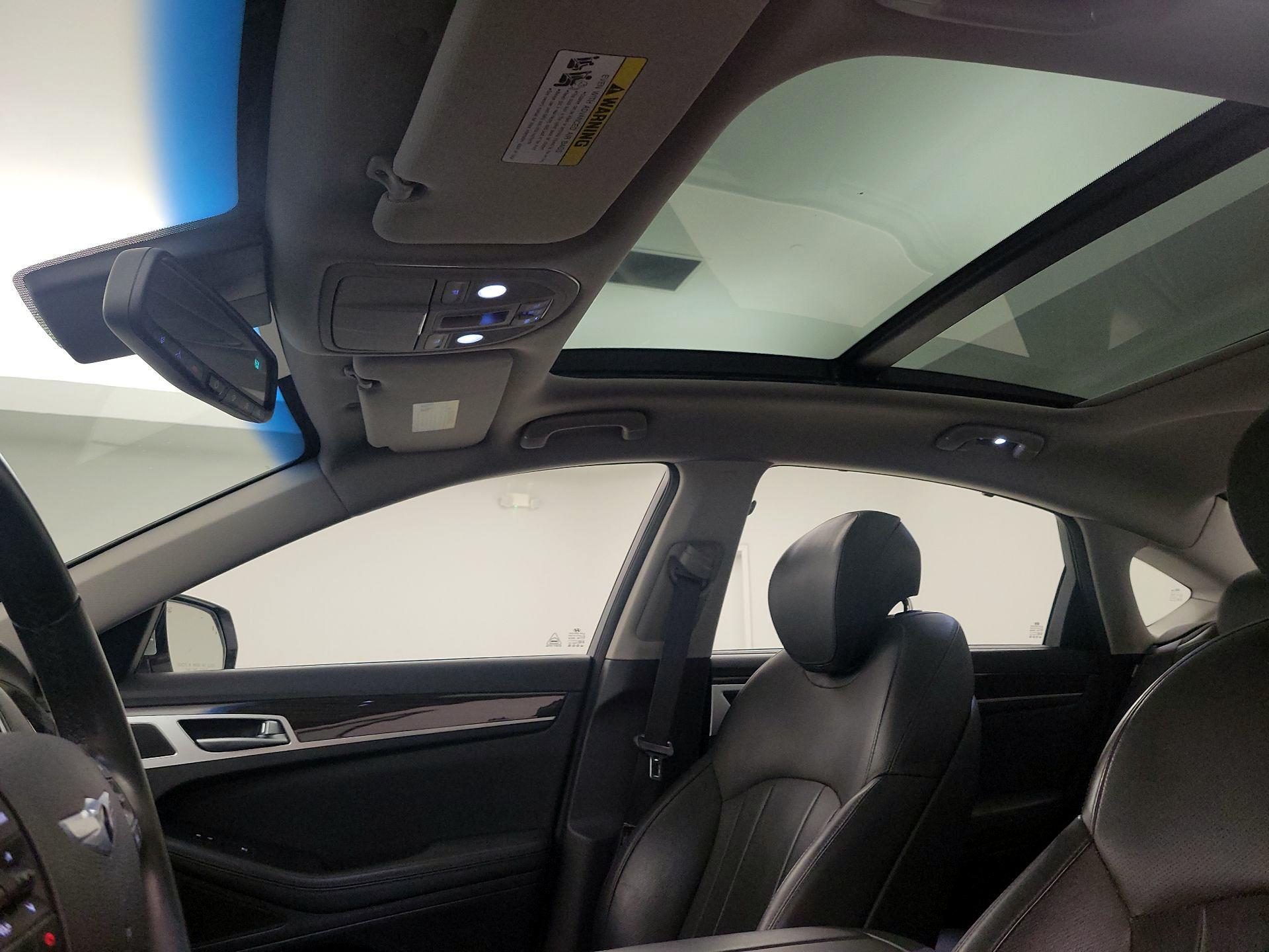 Thumbnail: 2015 Hyundai Genesis - 20