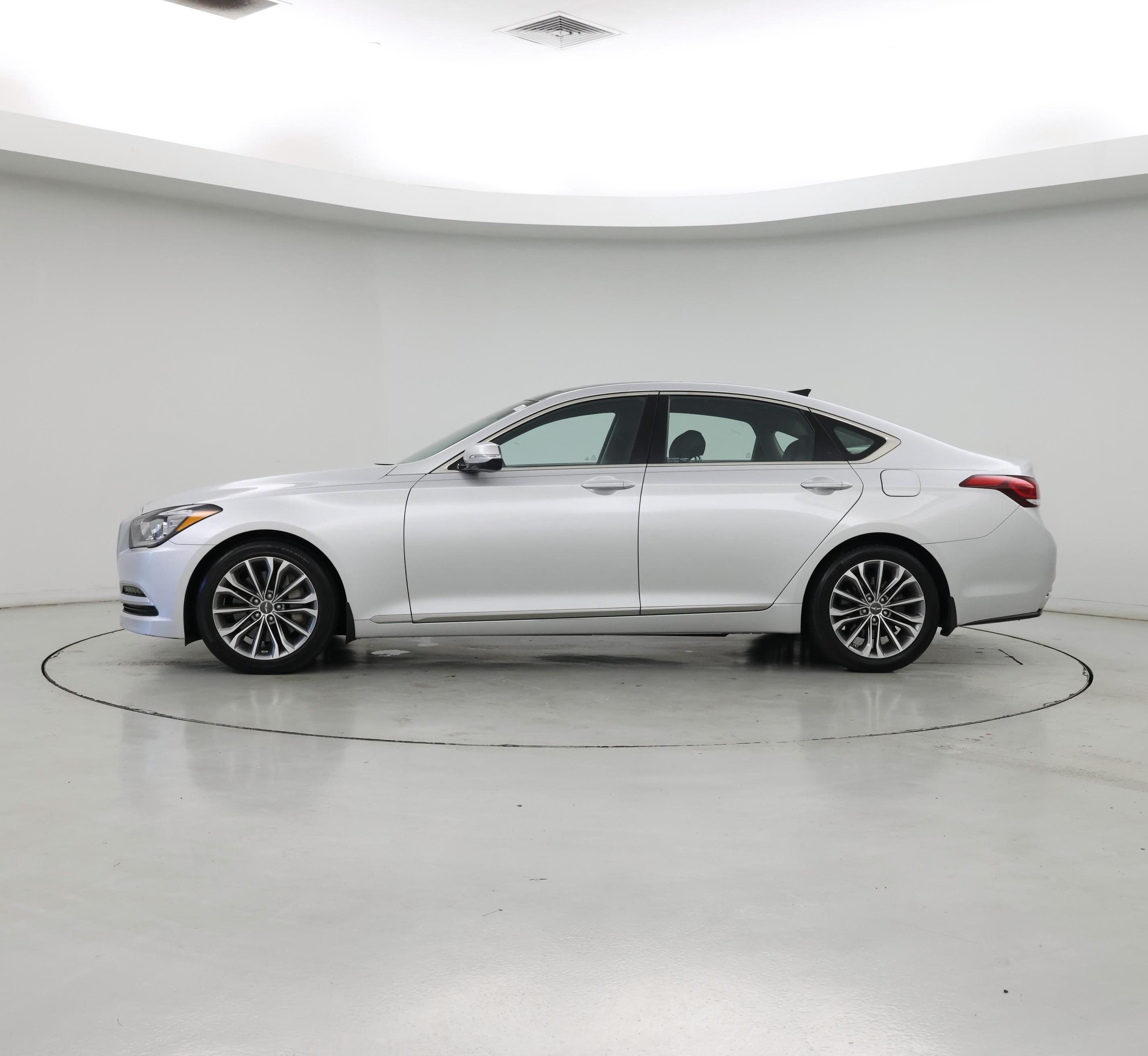 Thumbnail: 2015 Hyundai Genesis - 3