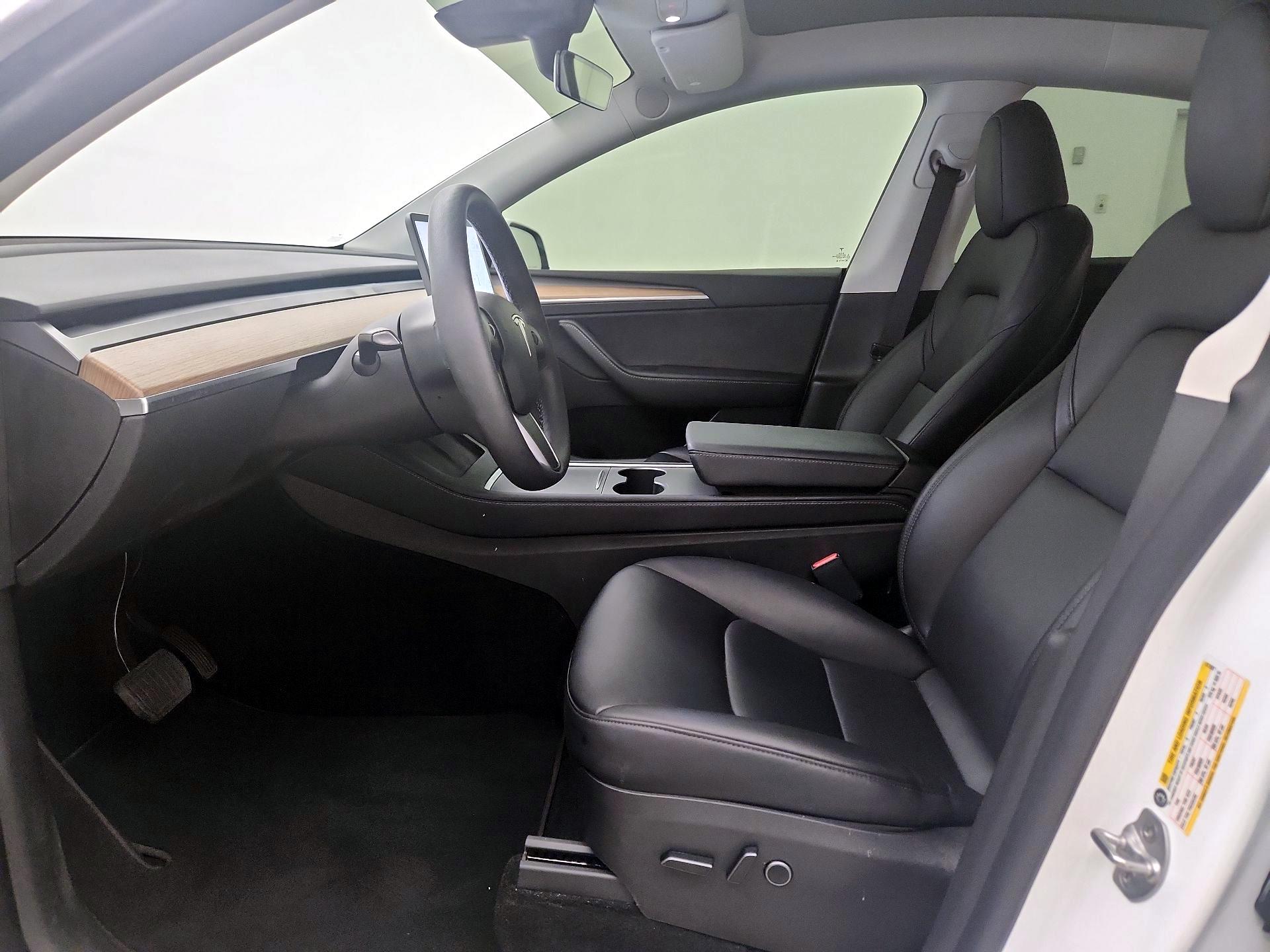 Thumbnail: 2022 Tesla Model Y - 11