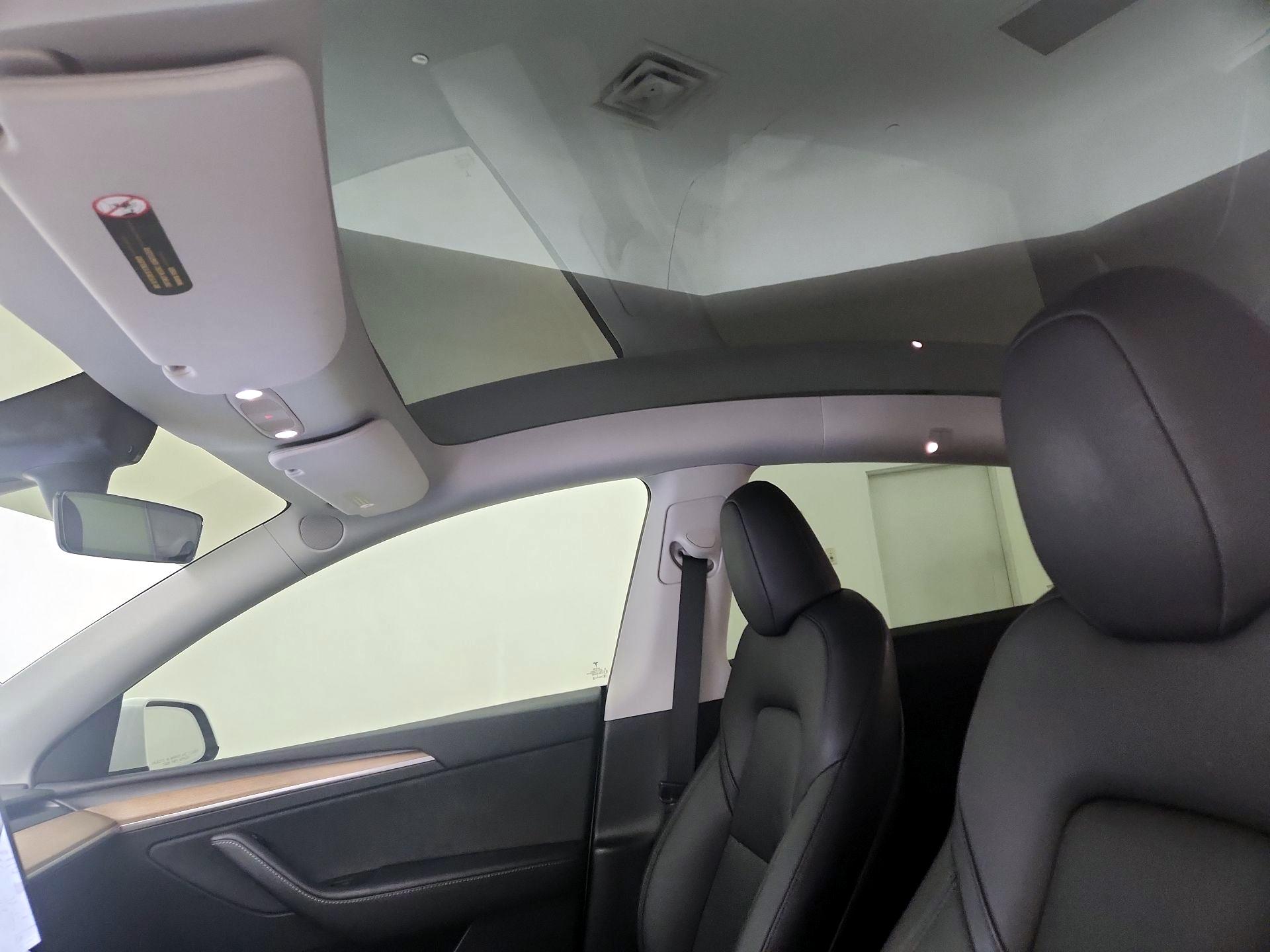 Thumbnail: 2022 Tesla Model Y - 18