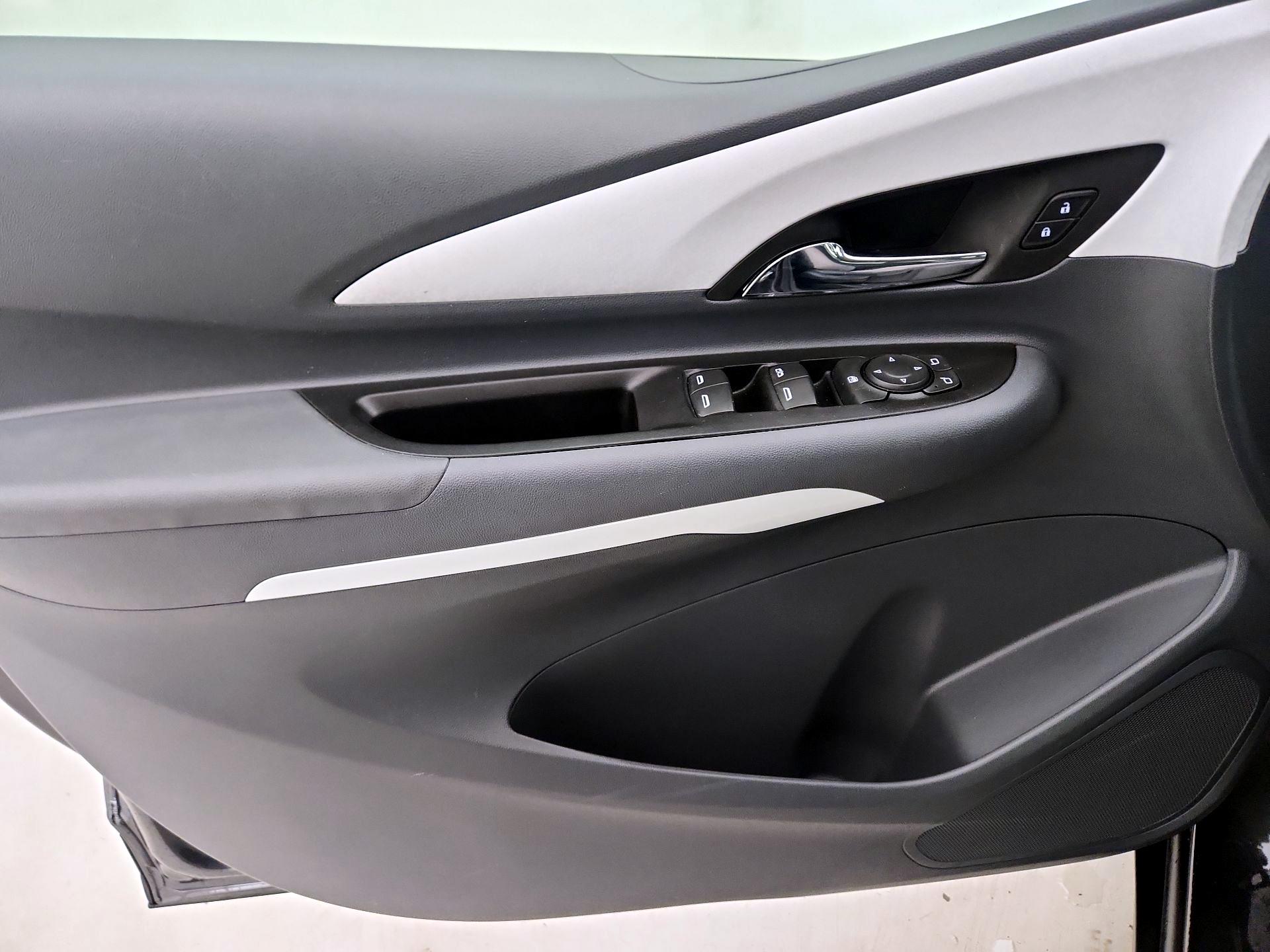 Thumbnail: 2021 Chevrolet Bolt EV - 12
