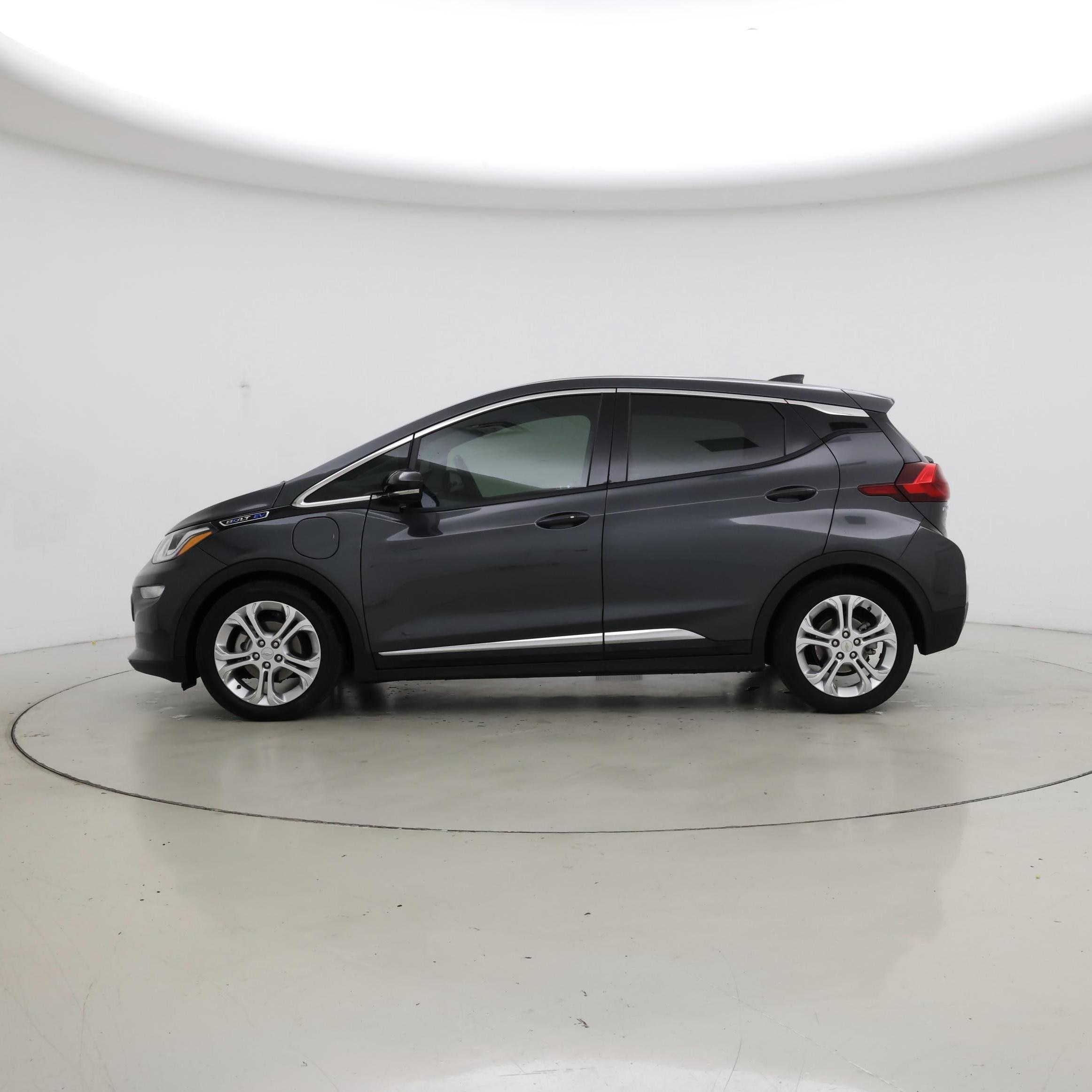 Thumbnail: 2021 Chevrolet Bolt EV - 3