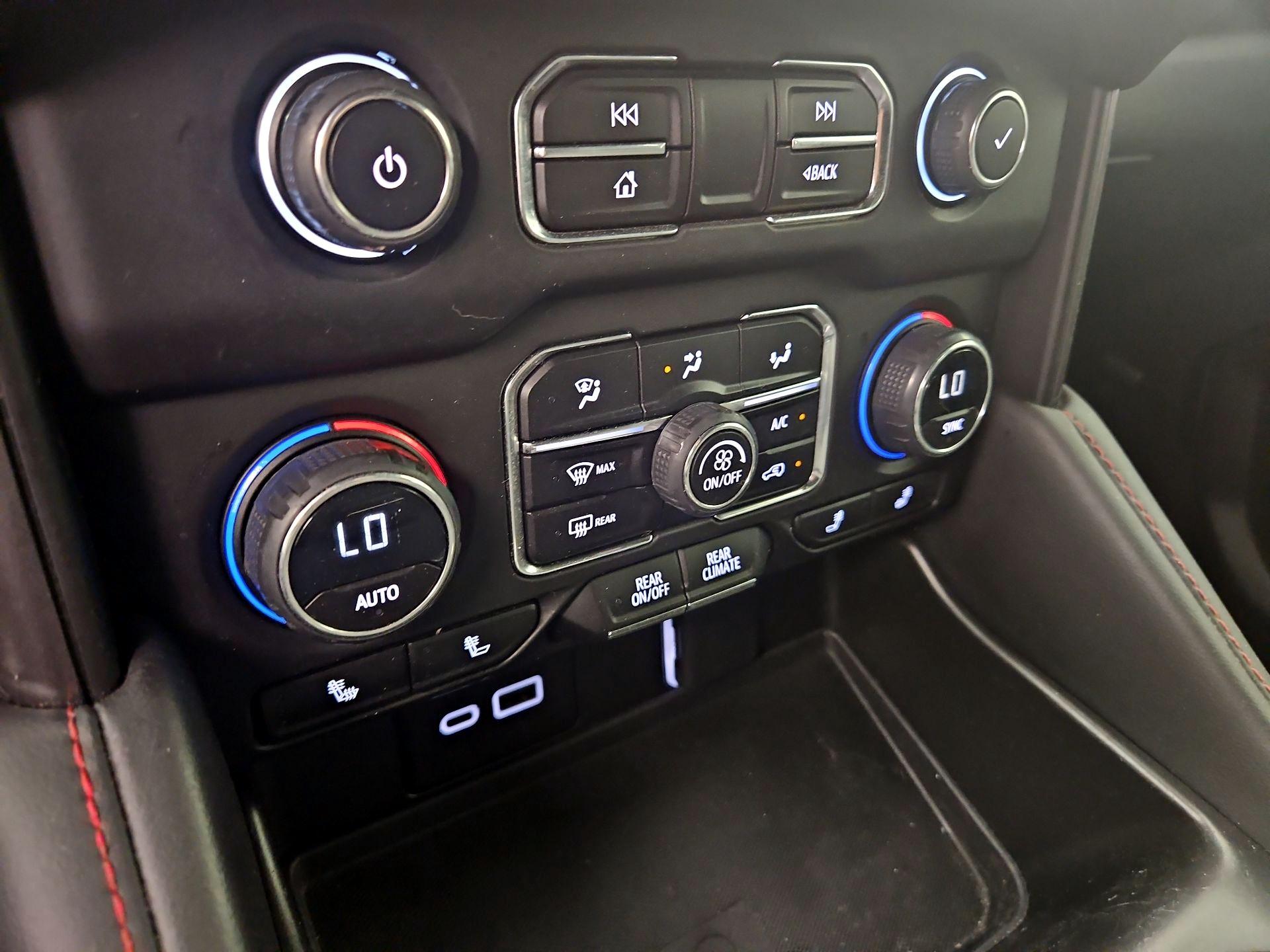 Thumbnail: 2023 Chevrolet Tahoe - 17