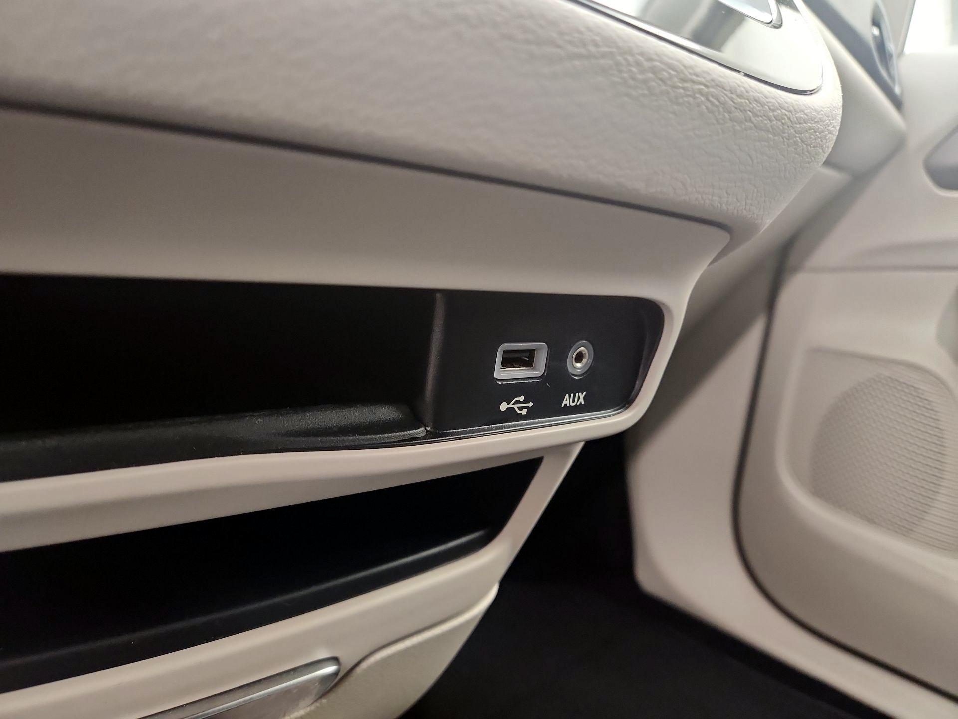 Thumbnail: 2020 Chrysler Pacifica - 19