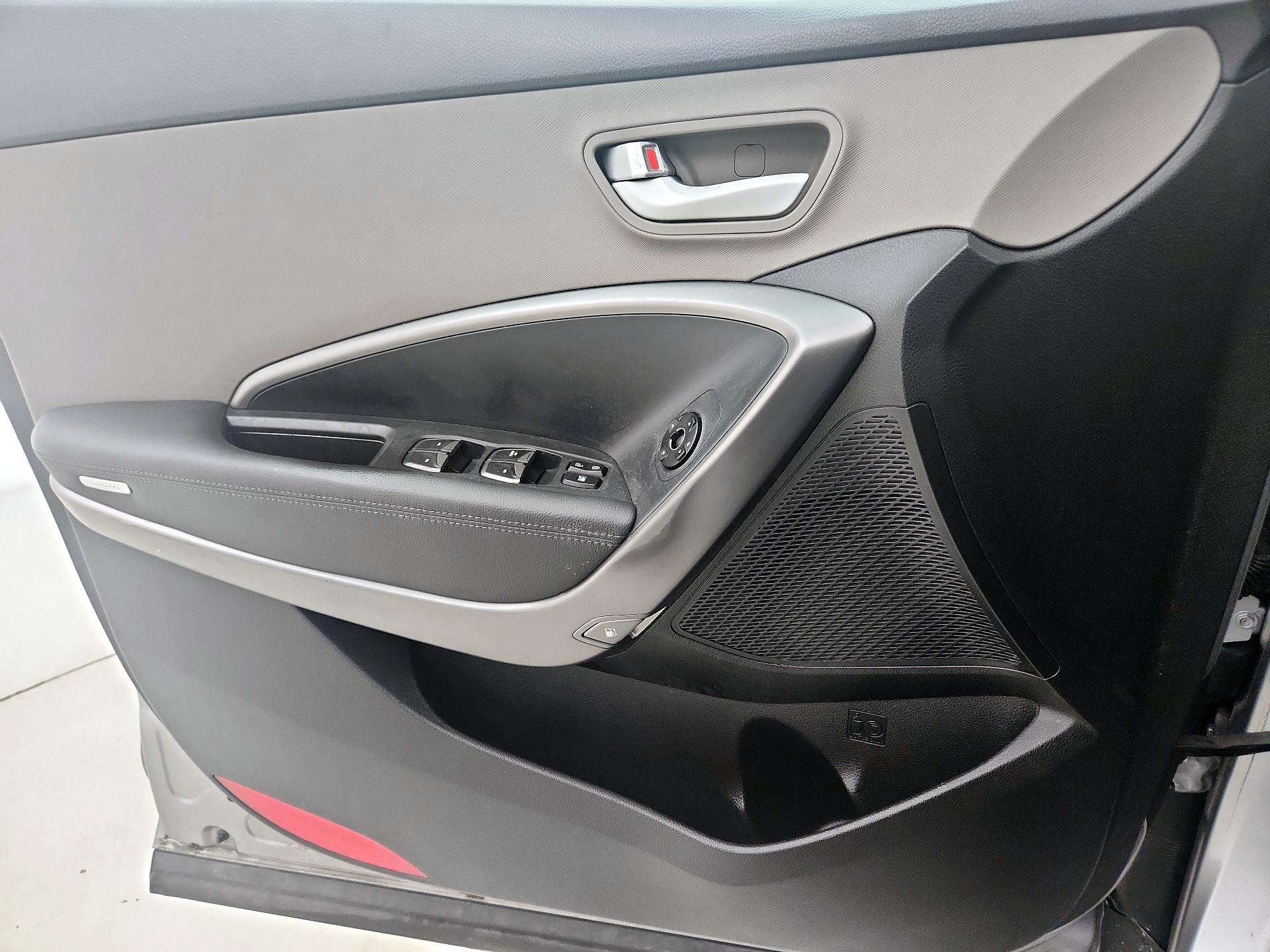 Thumbnail: 2014 Hyundai Santa Fe - 12