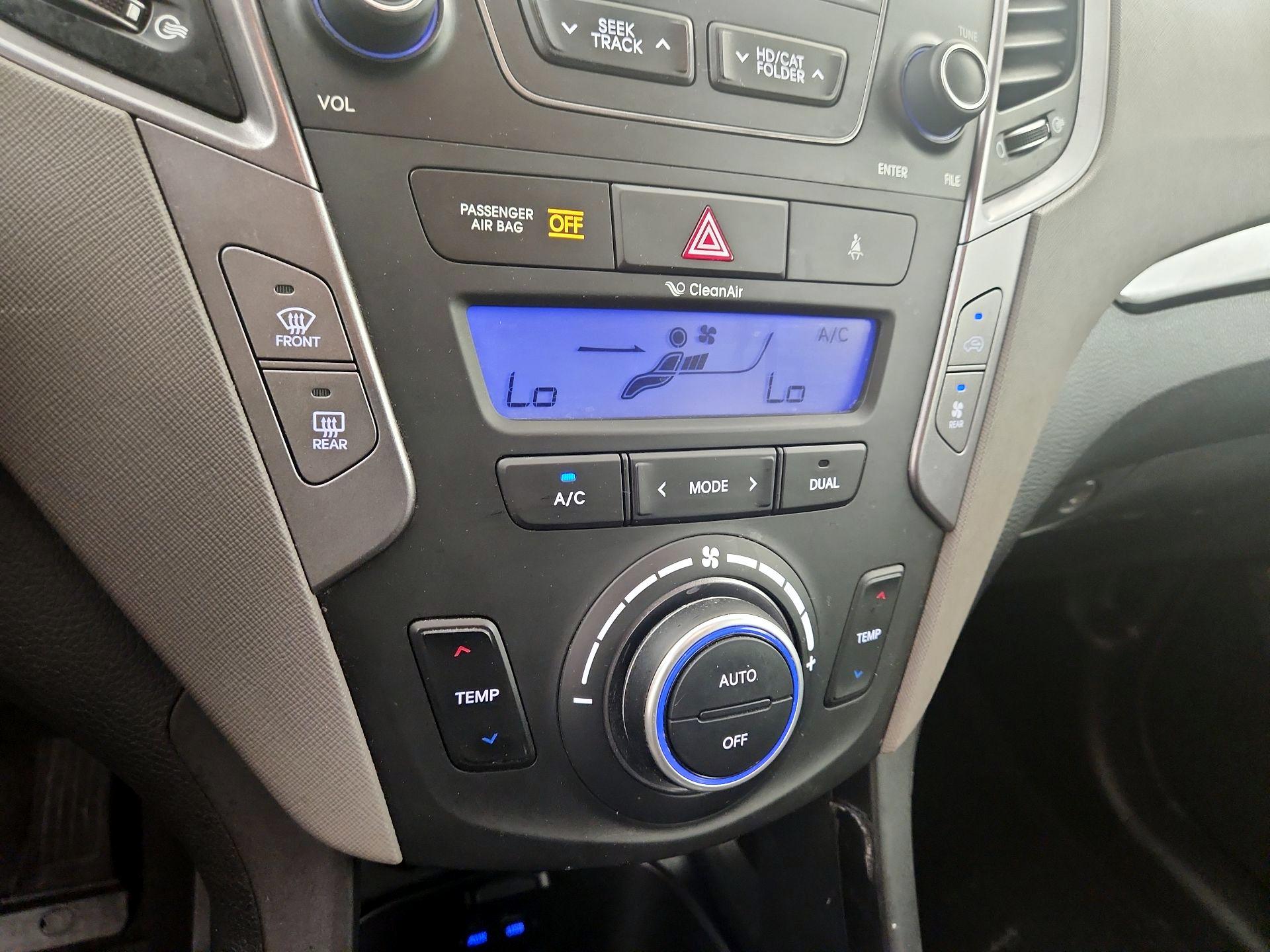 Thumbnail: 2014 Hyundai Santa Fe - 16