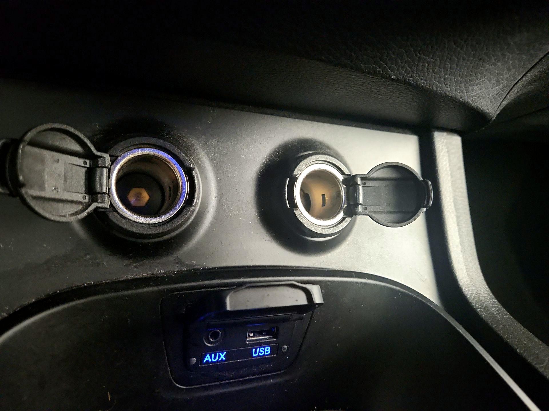 Thumbnail: 2014 Hyundai Santa Fe - 18