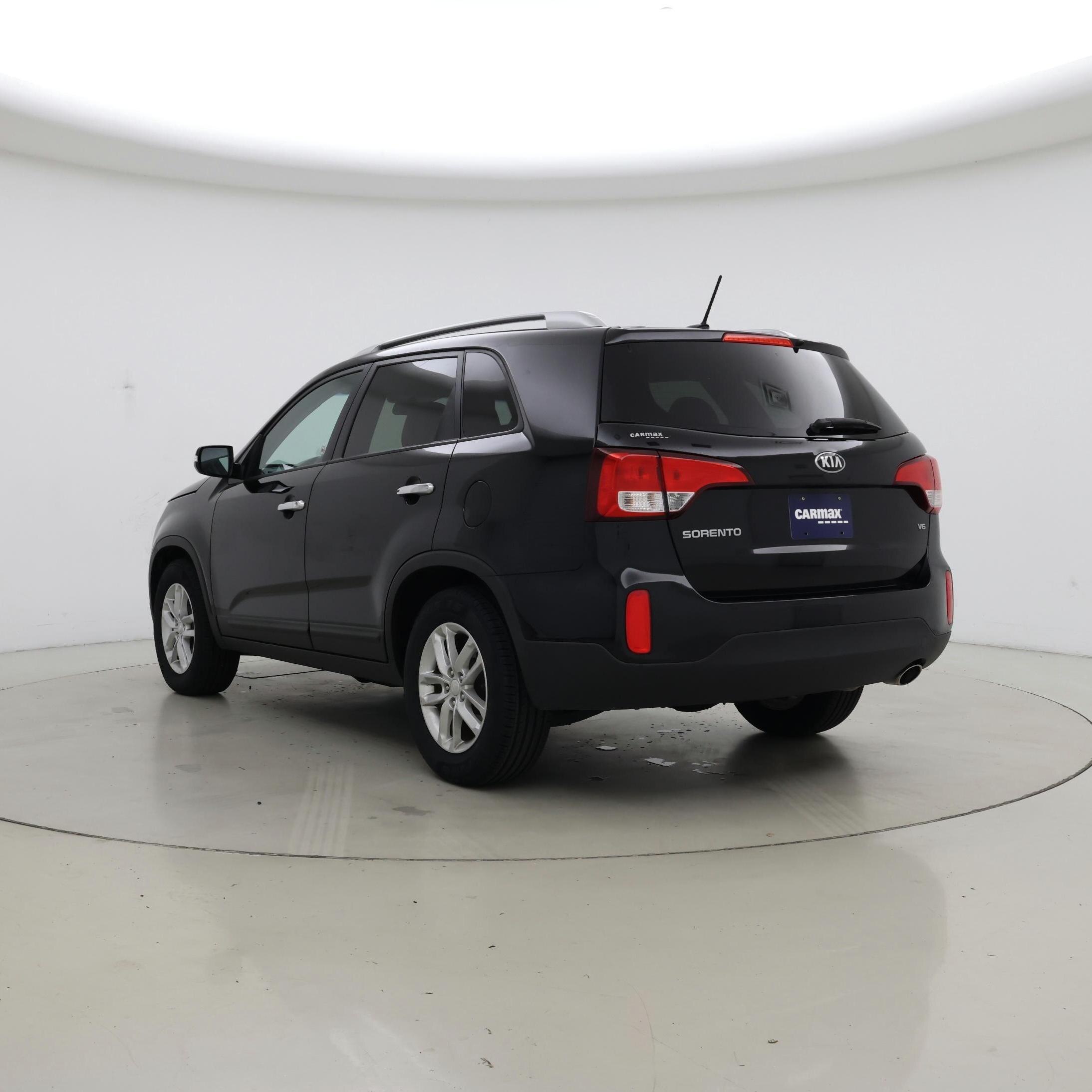 Thumbnail: 2015 Kia Sorento - 2