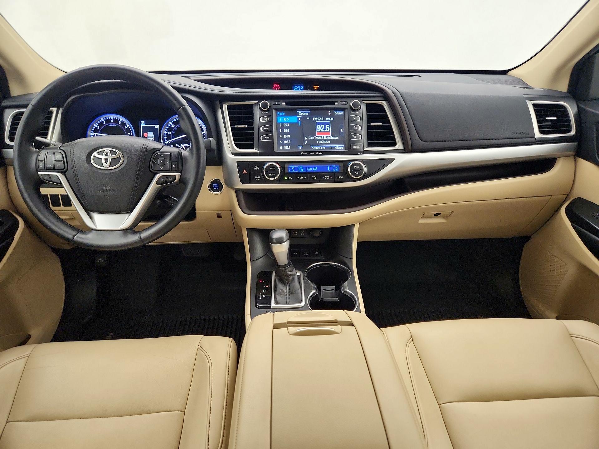 Thumbnail: 2018 Toyota Highlander - 9