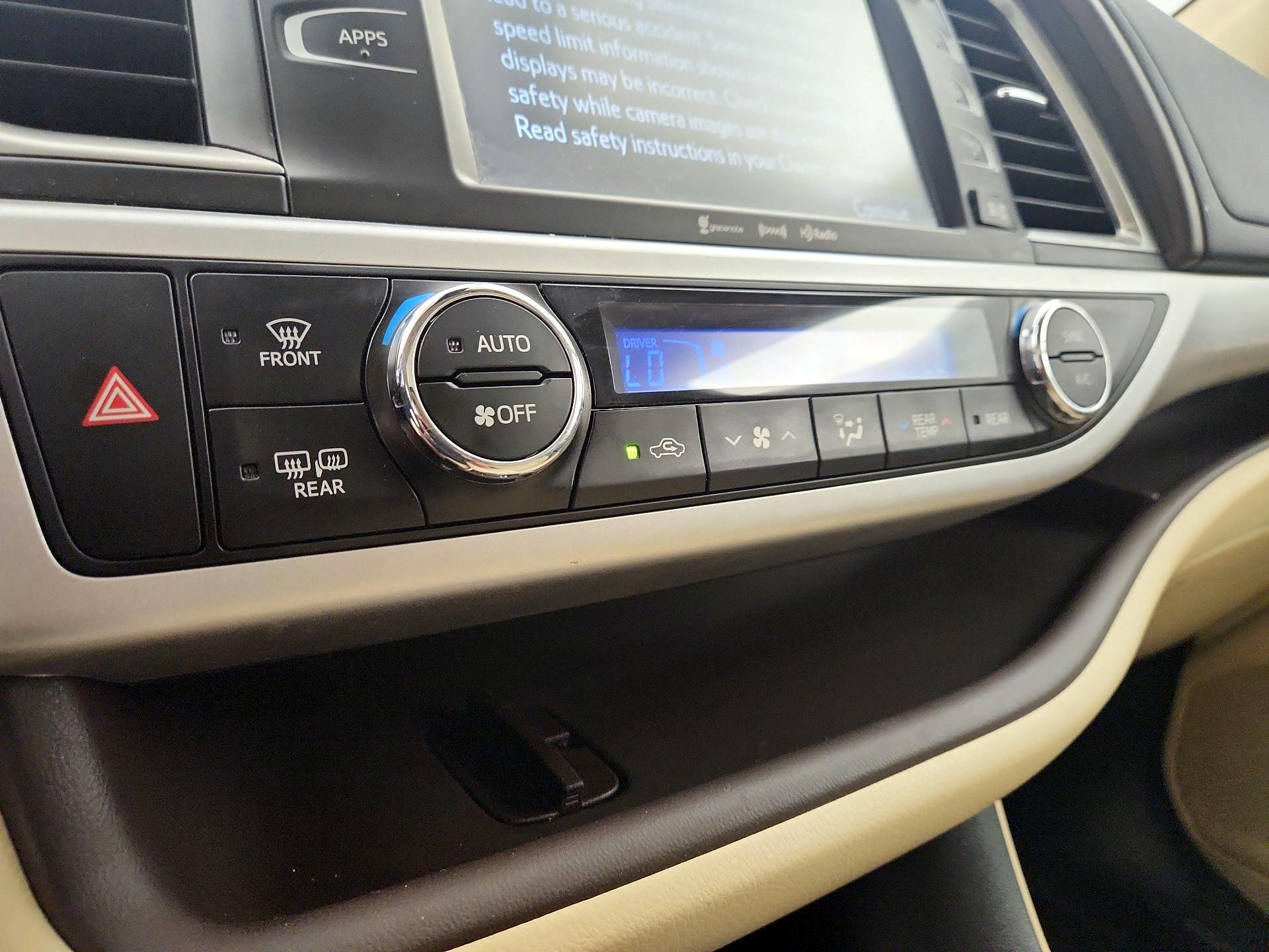 Thumbnail: 2018 Toyota Highlander - 16