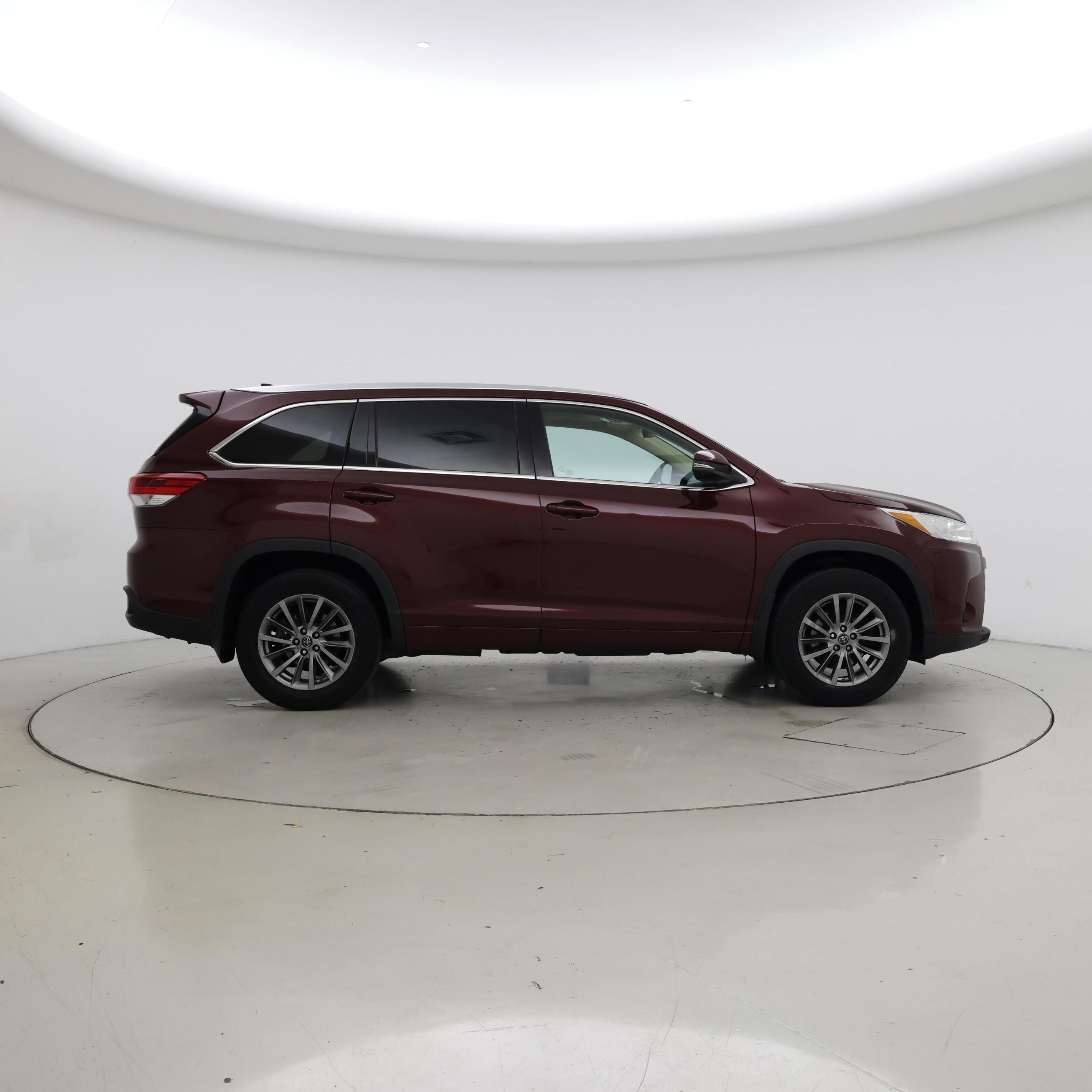 Thumbnail: 2018 Toyota Highlander - 7