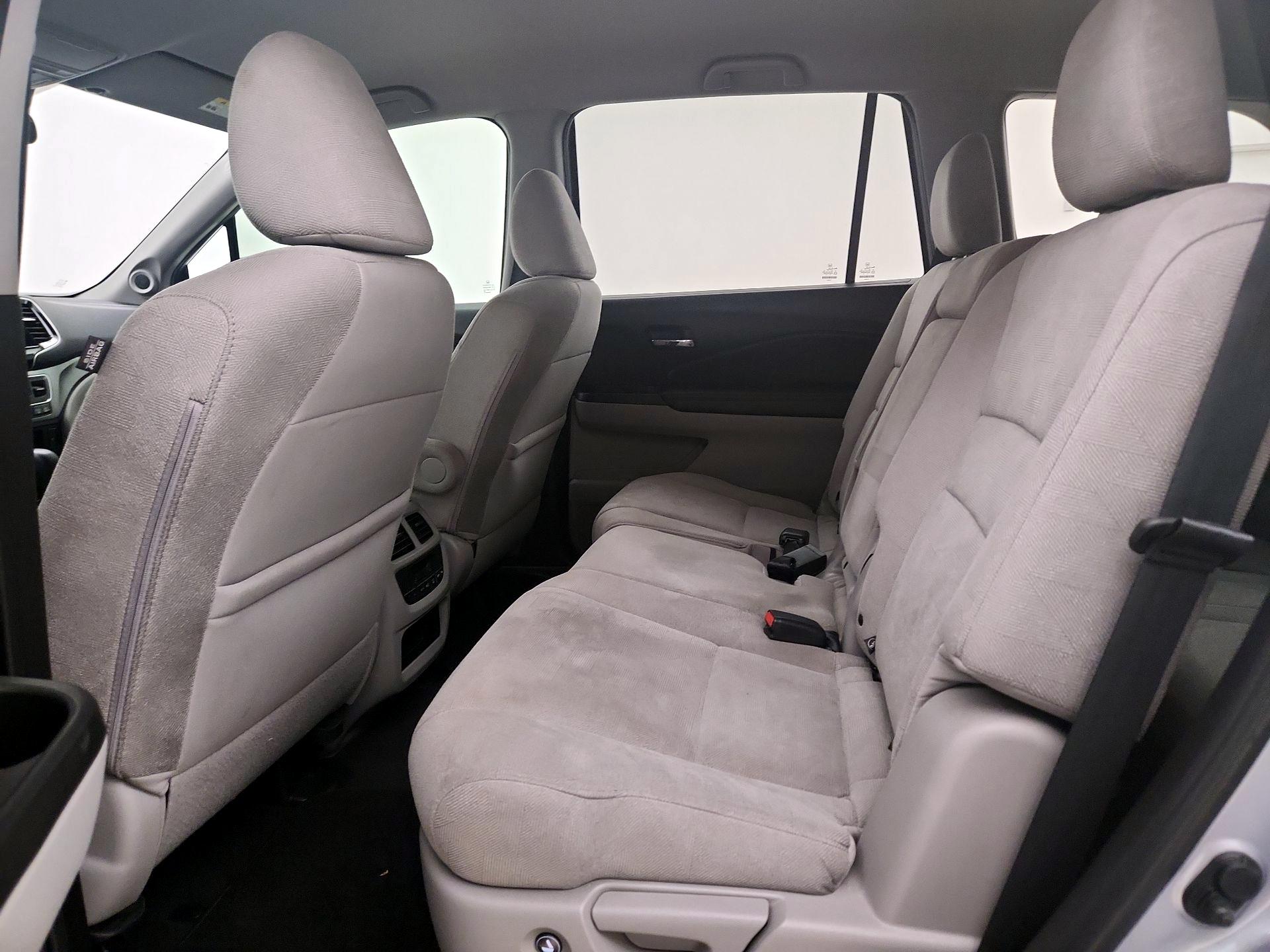 Thumbnail: 2020 Honda Pilot - 19