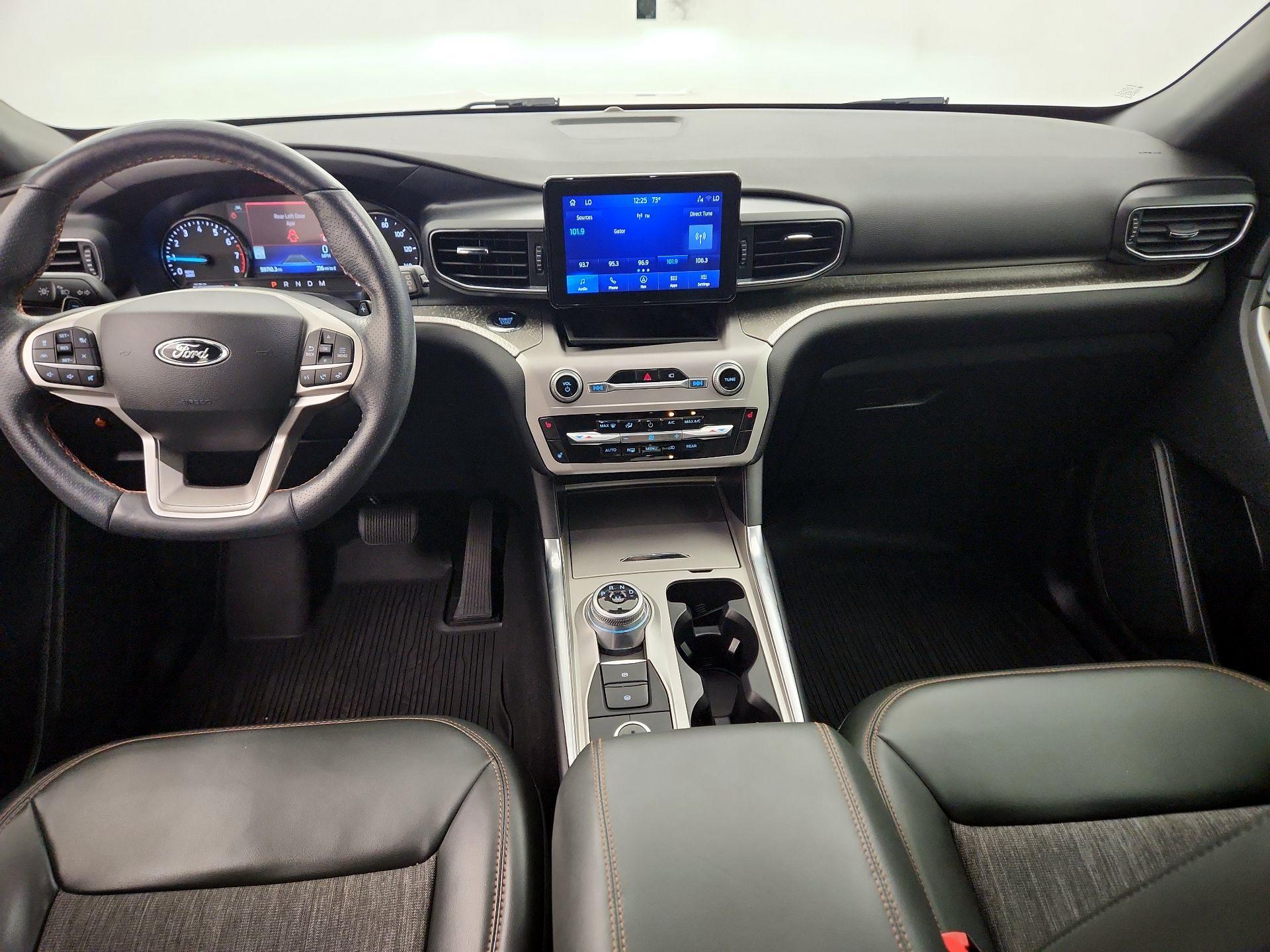 Thumbnail: 2022 Ford Explorer - 9