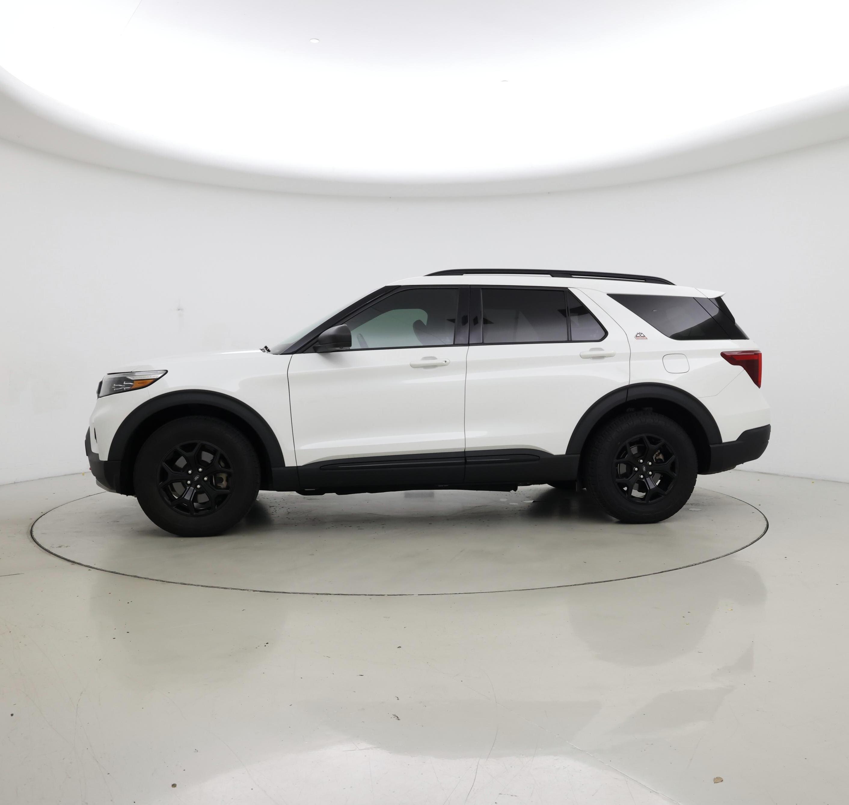 Thumbnail: 2022 Ford Explorer - 3