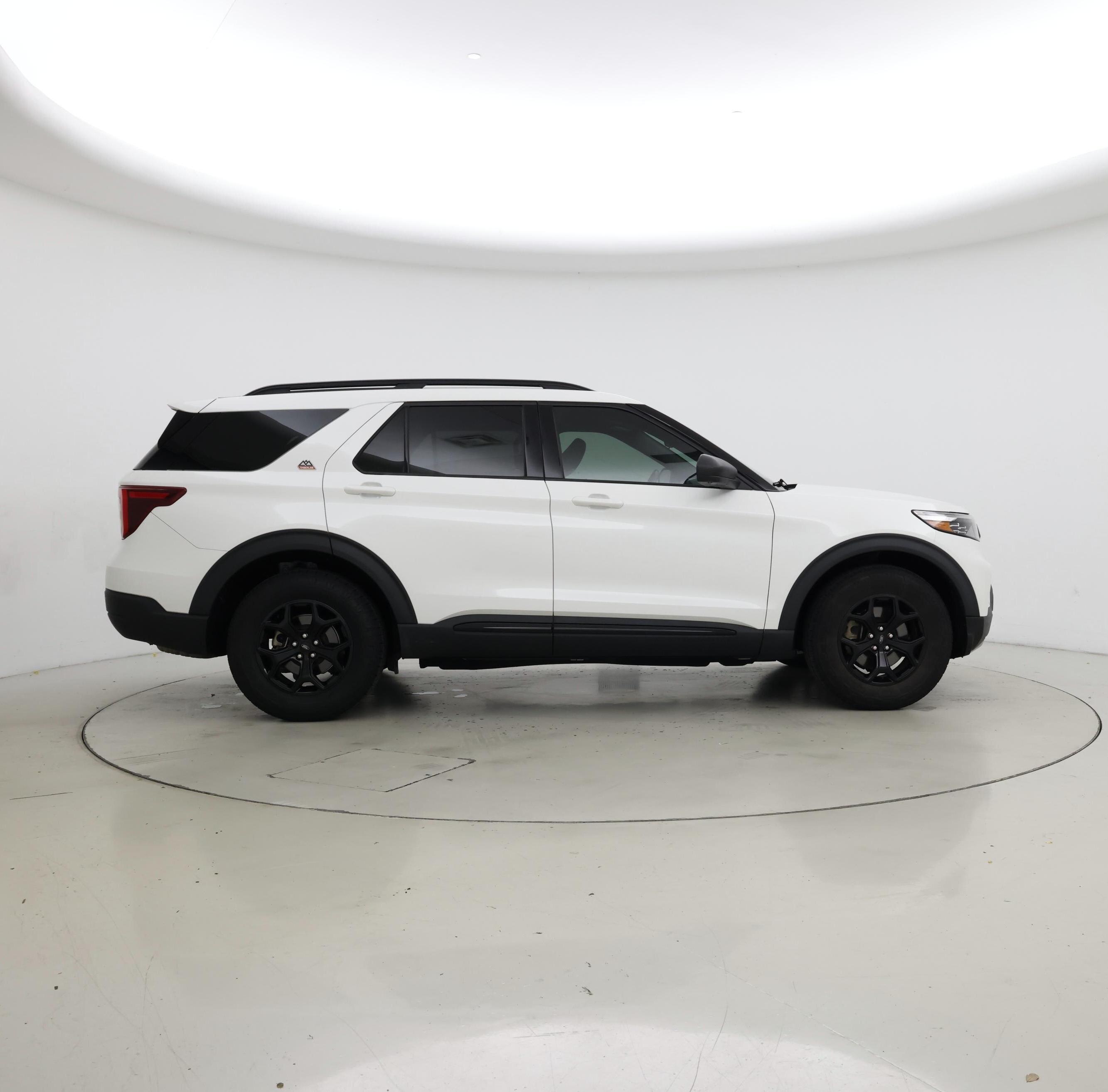Thumbnail: 2022 Ford Explorer - 7