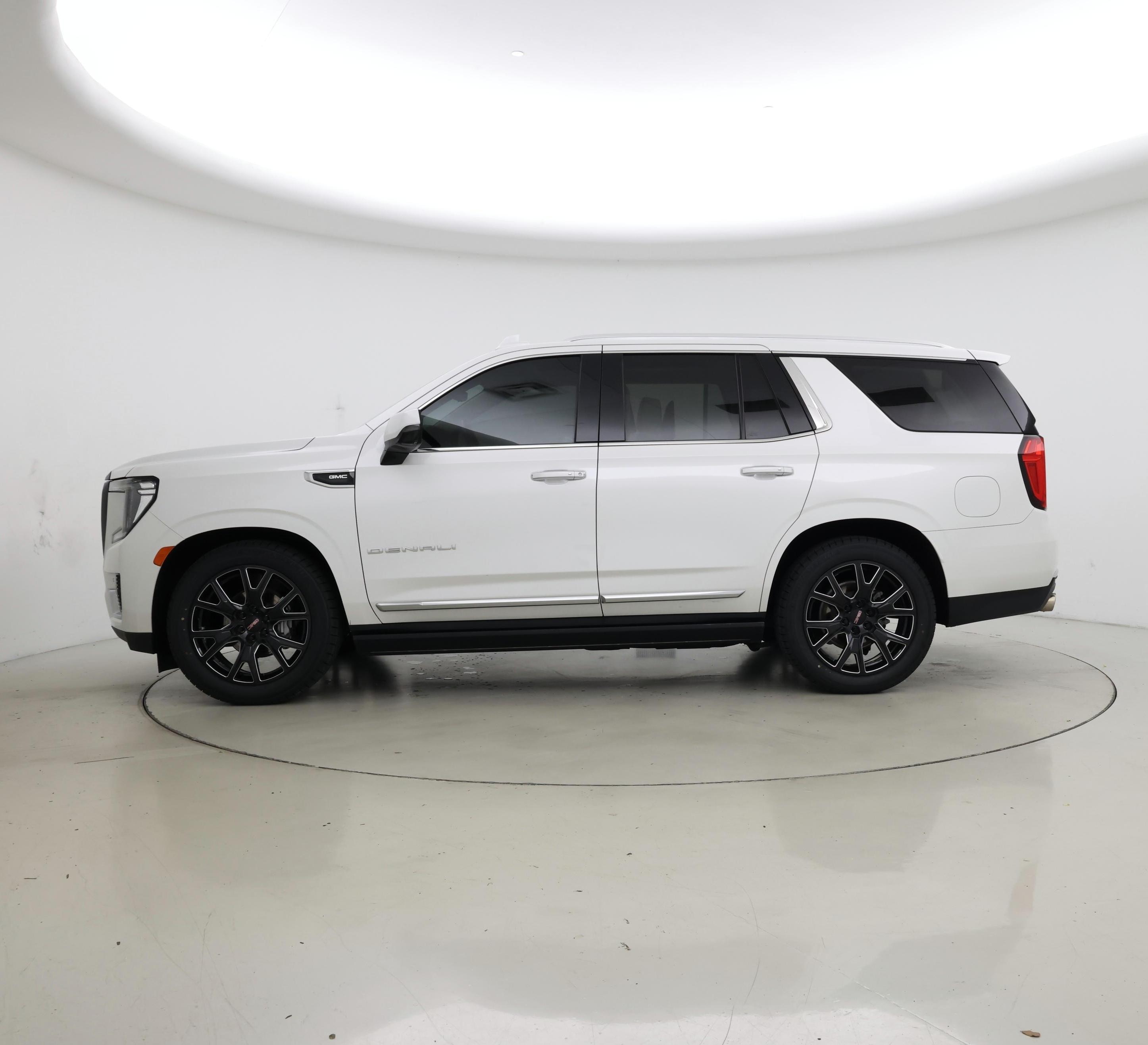 Thumbnail: 2021 GMC Yukon - 3
