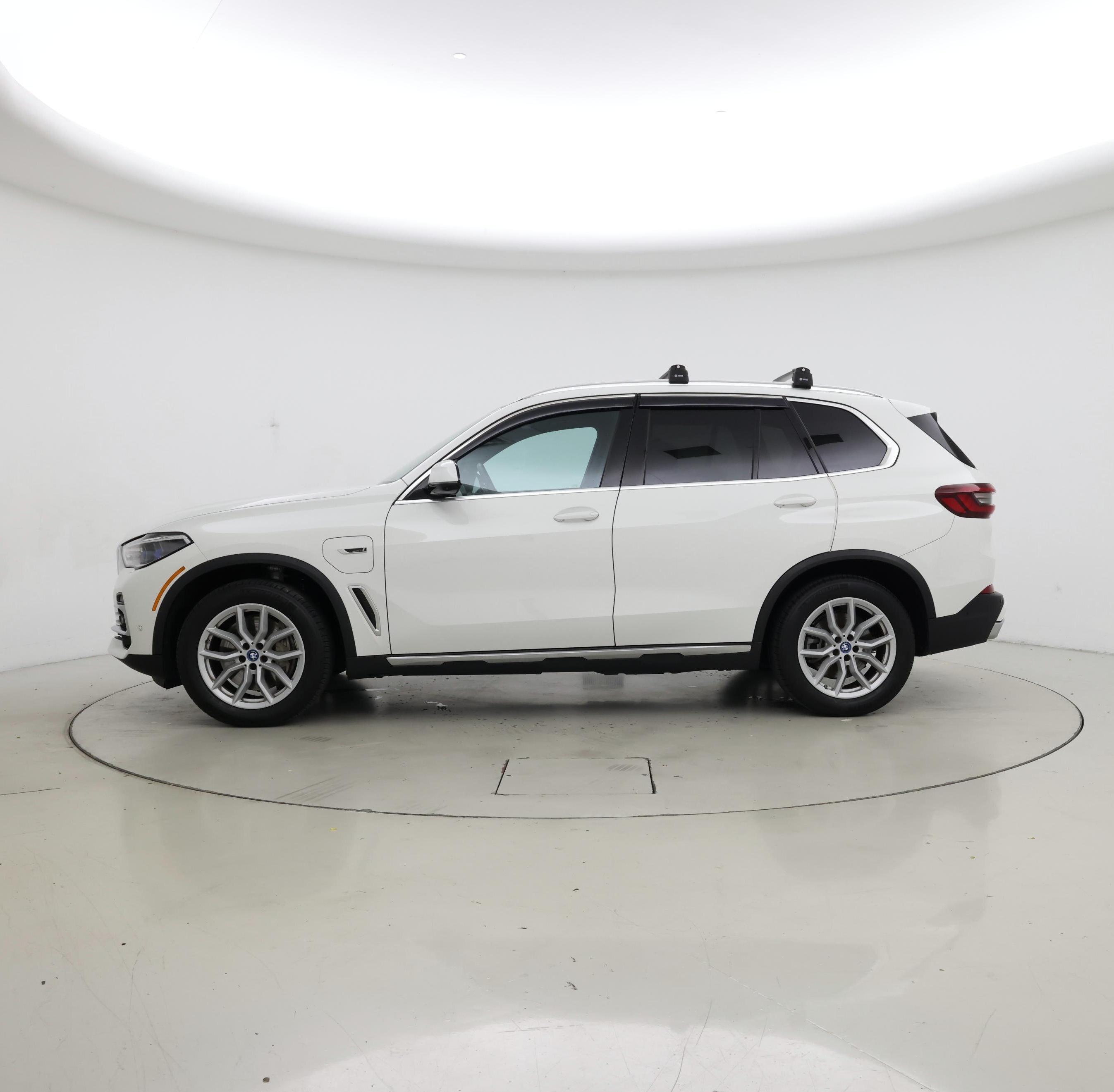 Thumbnail: 2023 BMW X5 - 3
