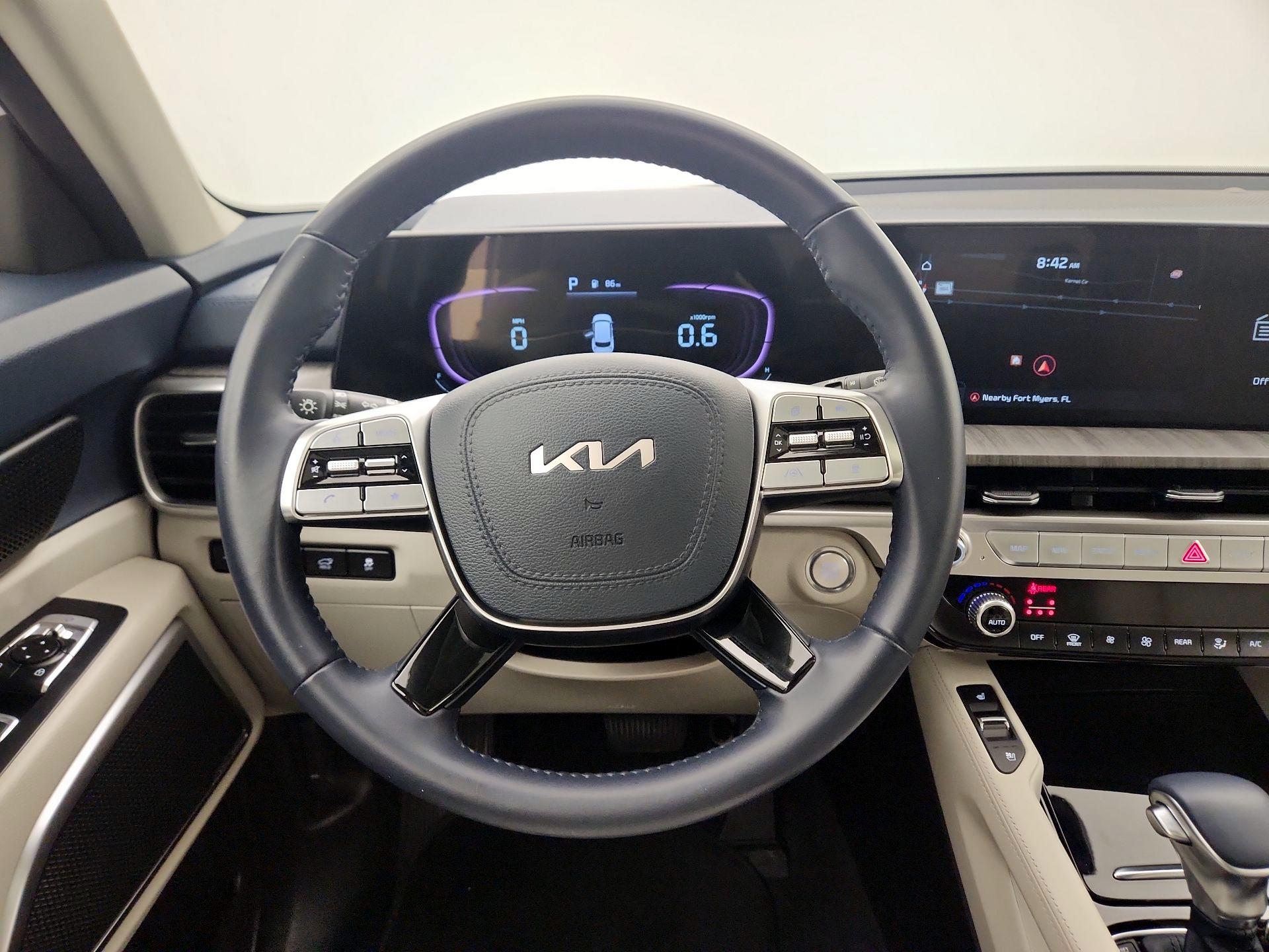 Thumbnail: 2023 Kia Telluride - 10