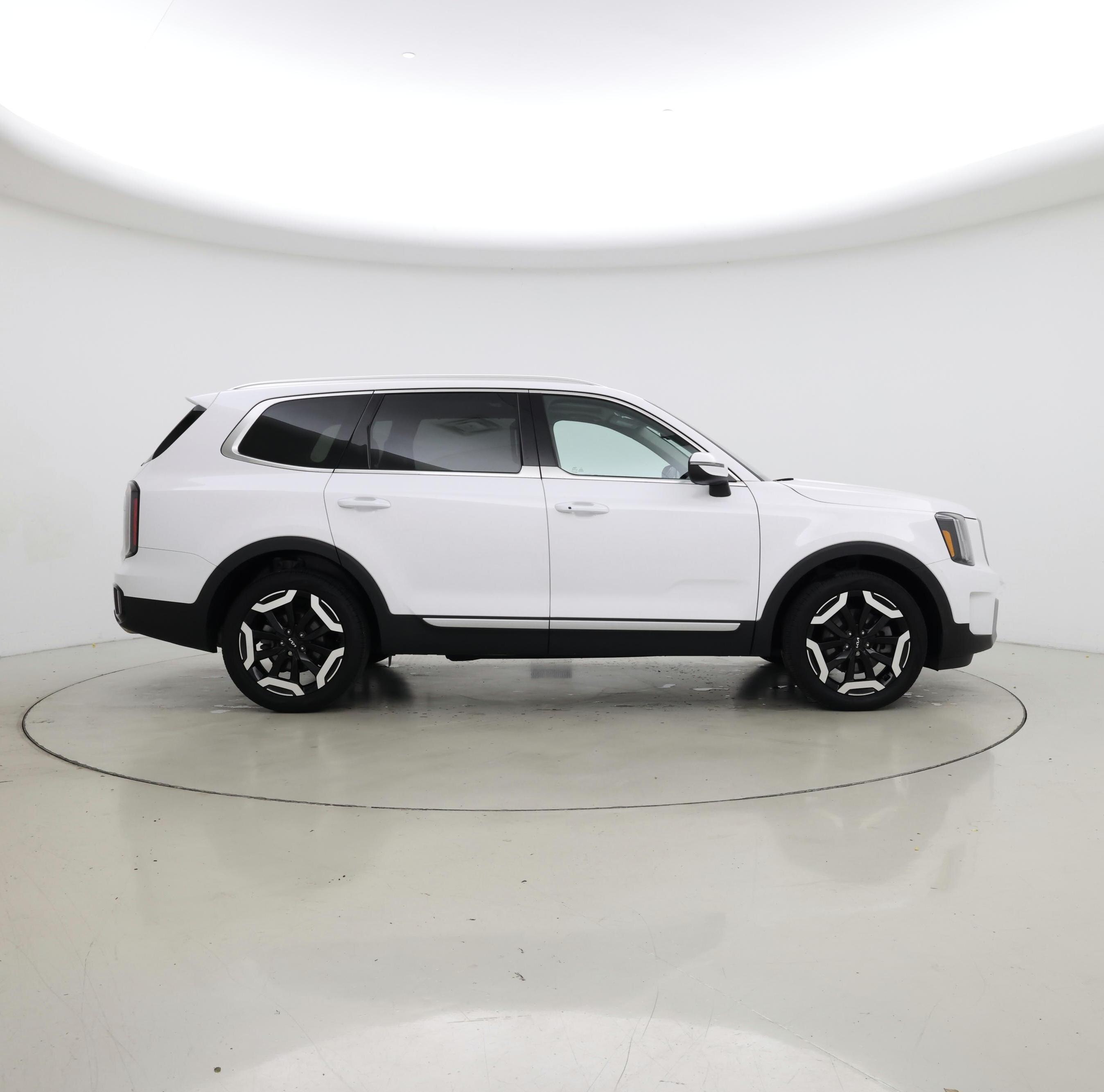 Thumbnail: 2023 Kia Telluride - 7