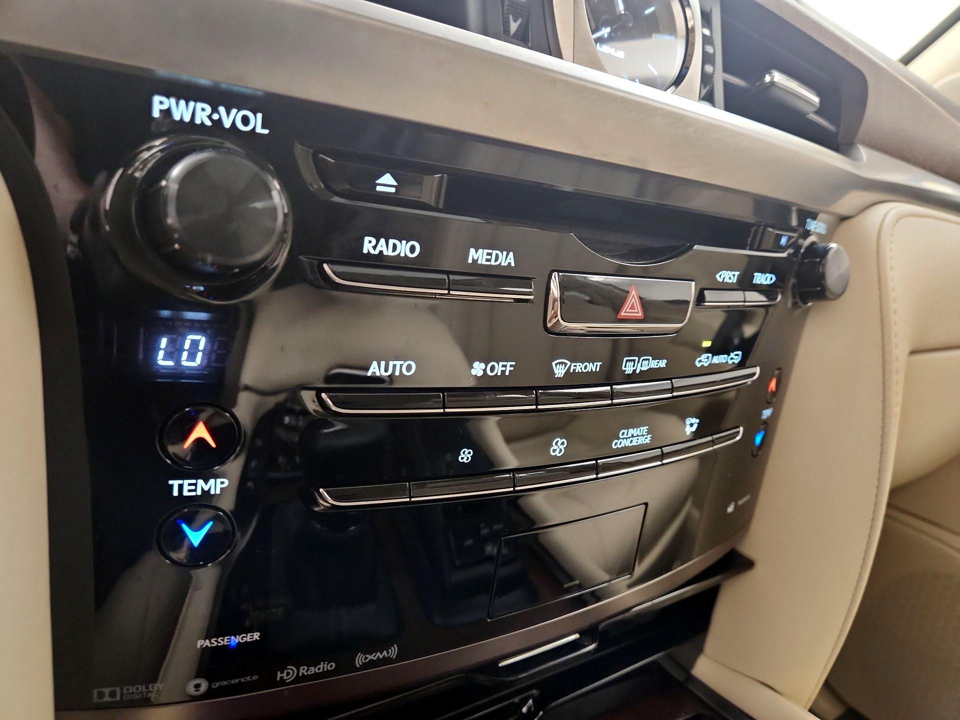 Thumbnail: 2020 Lexus LX - 17
