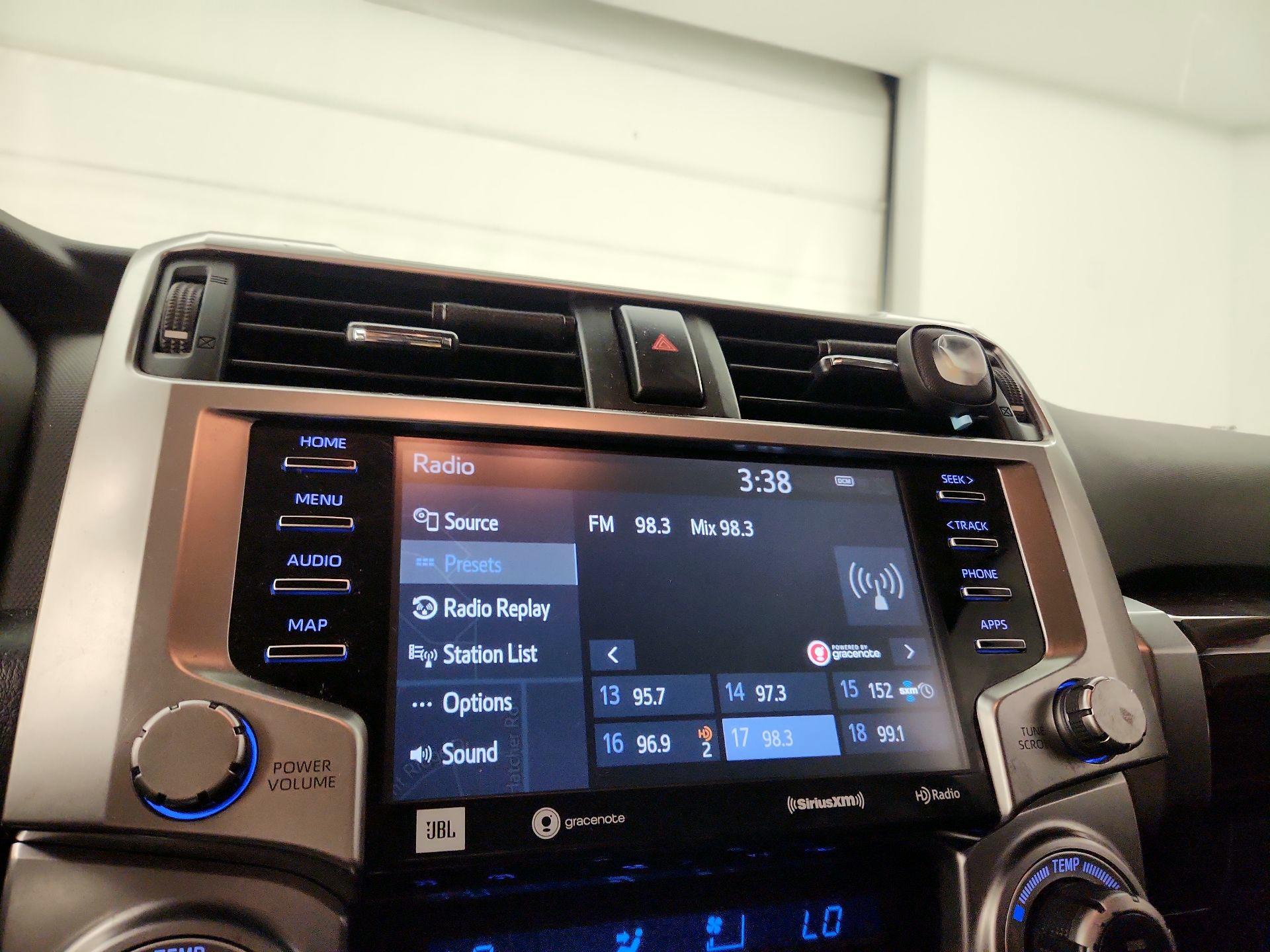 Thumbnail: 2020 Toyota 4Runner - 15