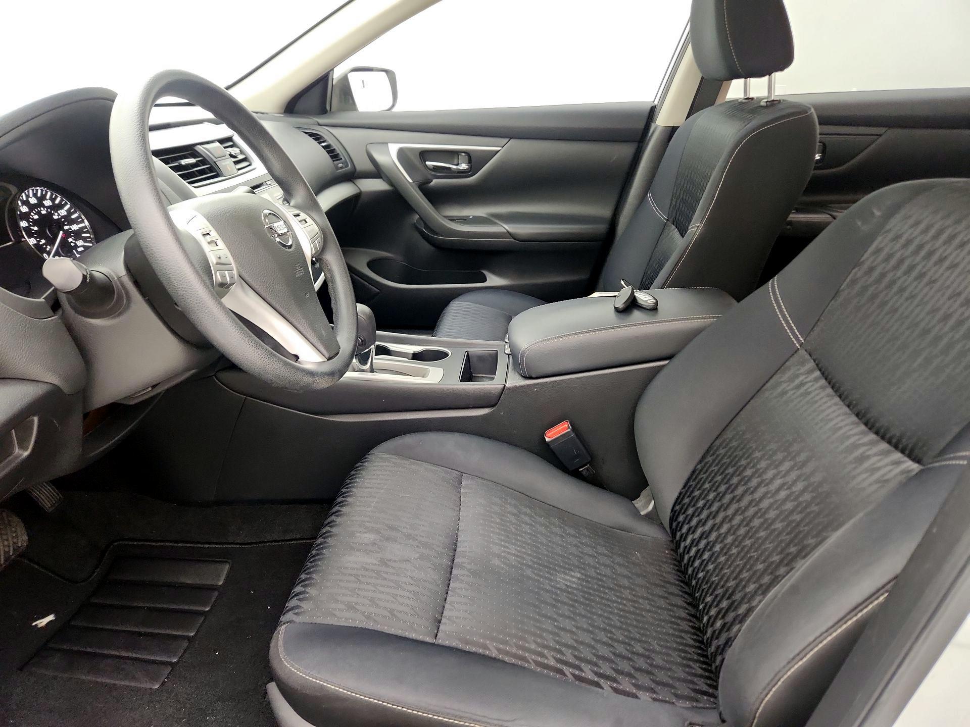 Thumbnail: 2018 Nissan Altima - 11