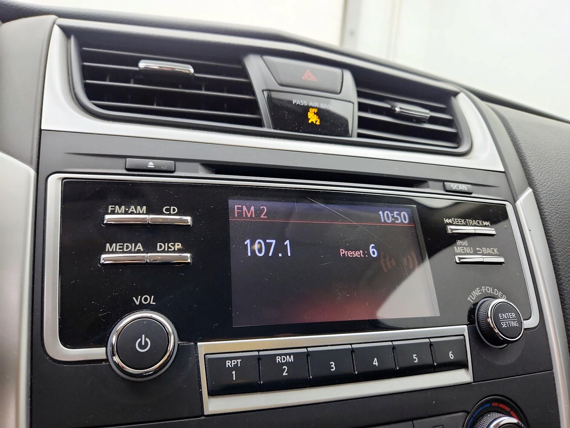 Thumbnail: 2018 Nissan Altima - 15