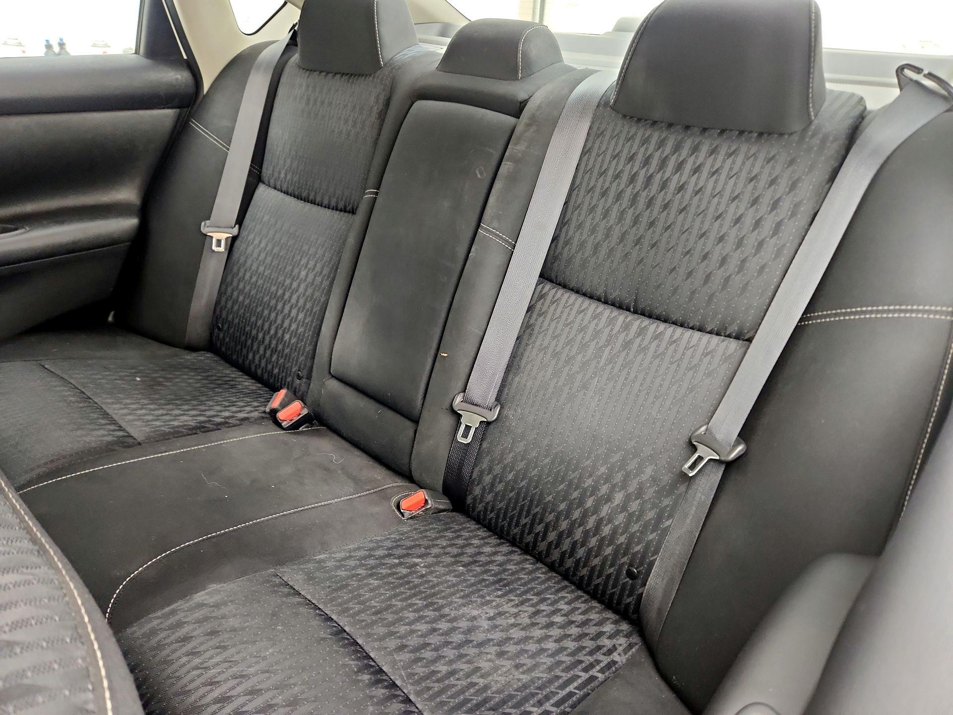 Thumbnail: 2018 Nissan Altima - 19