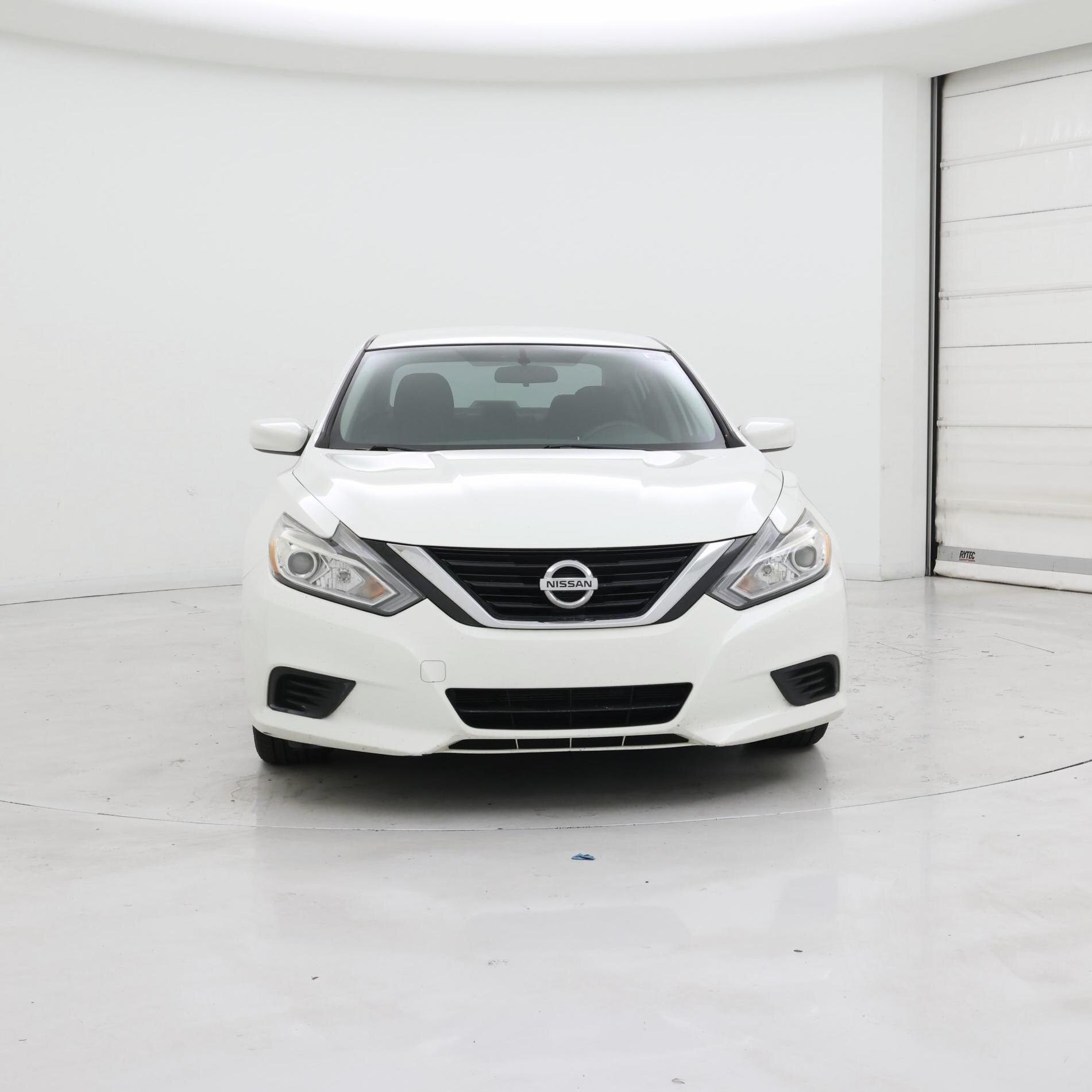 Thumbnail: 2018 Nissan Altima - 5