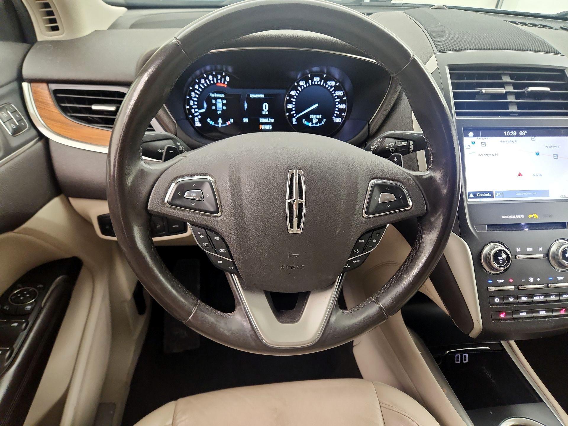 Thumbnail: 2019 Lincoln MKC - 10