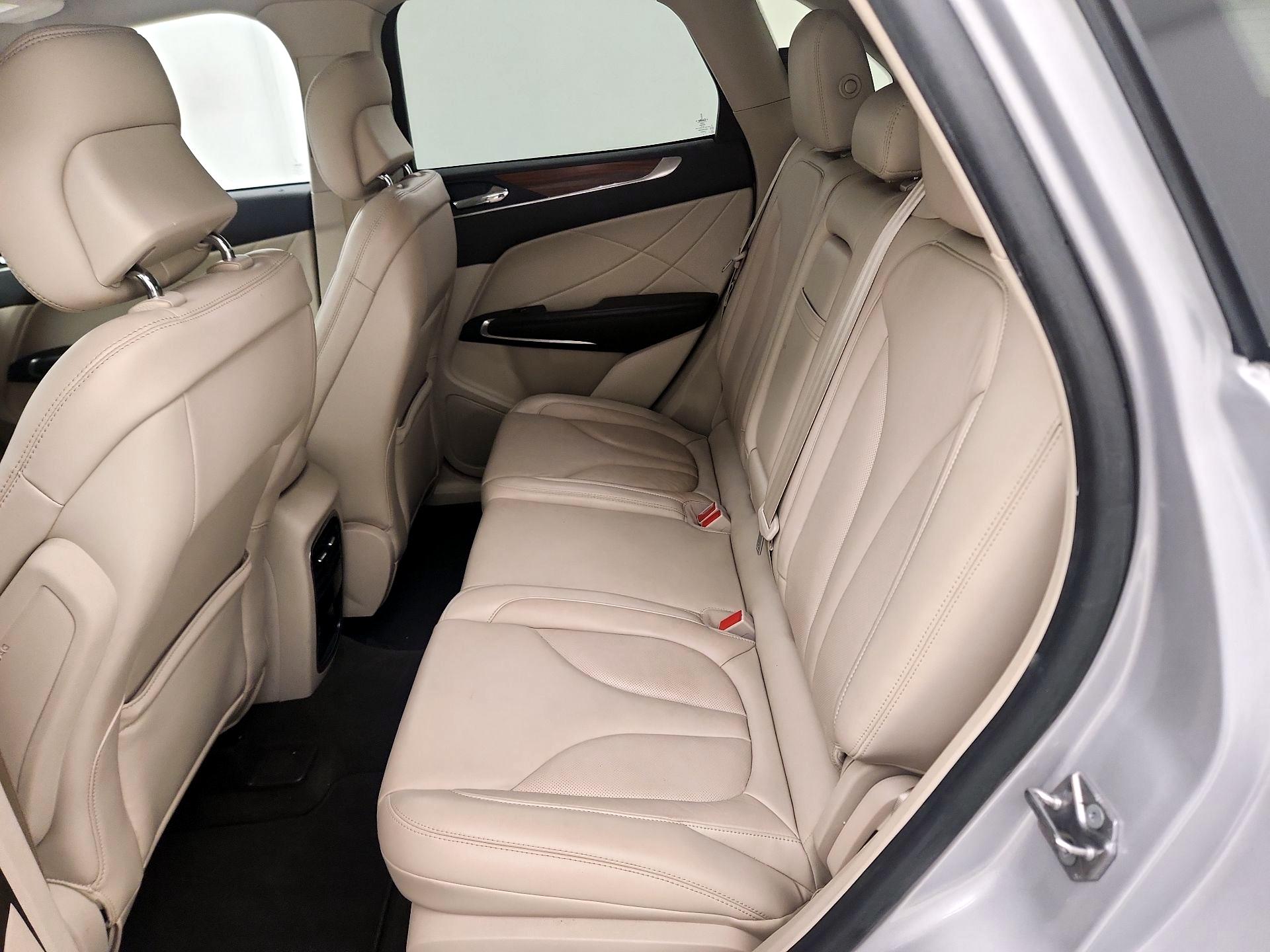 Thumbnail: 2019 Lincoln MKC - 20