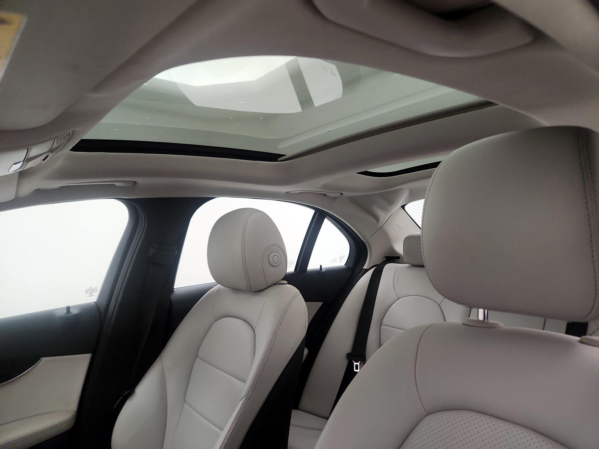 Thumbnail: 2017 Mercedes-Benz C-Class - 20