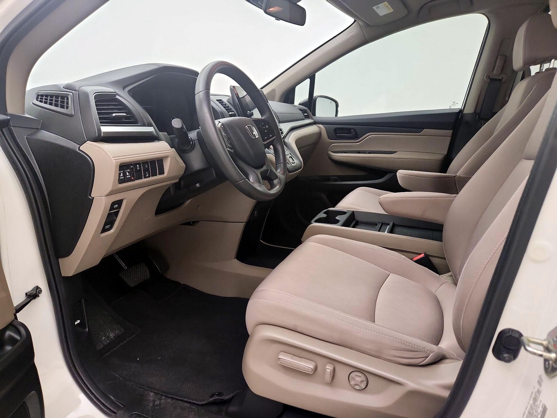 Thumbnail: 2019 Honda Odyssey - 11