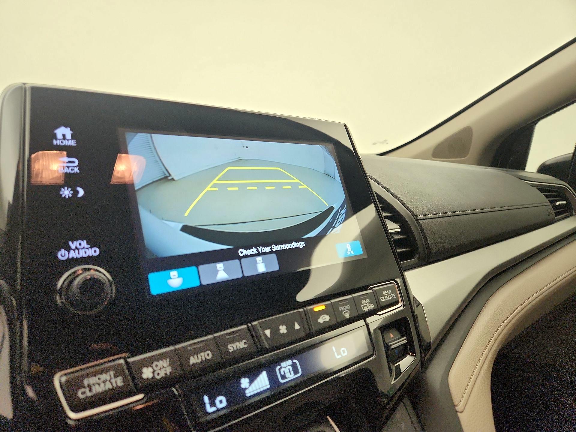 Thumbnail: 2019 Honda Odyssey - 14