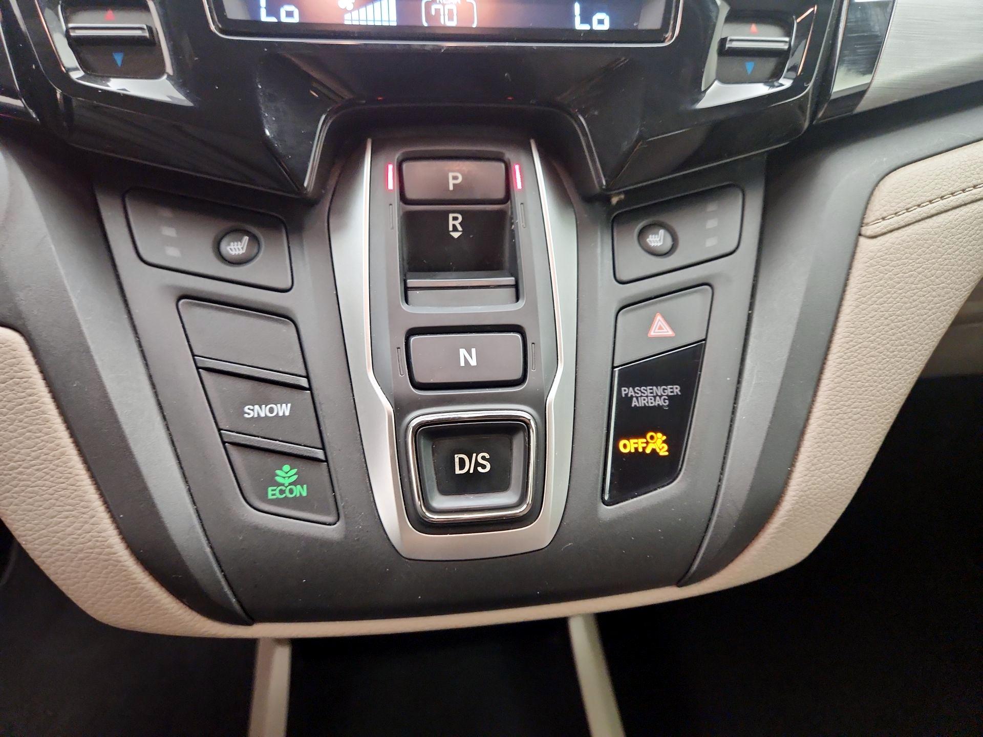 Thumbnail: 2019 Honda Odyssey - 17